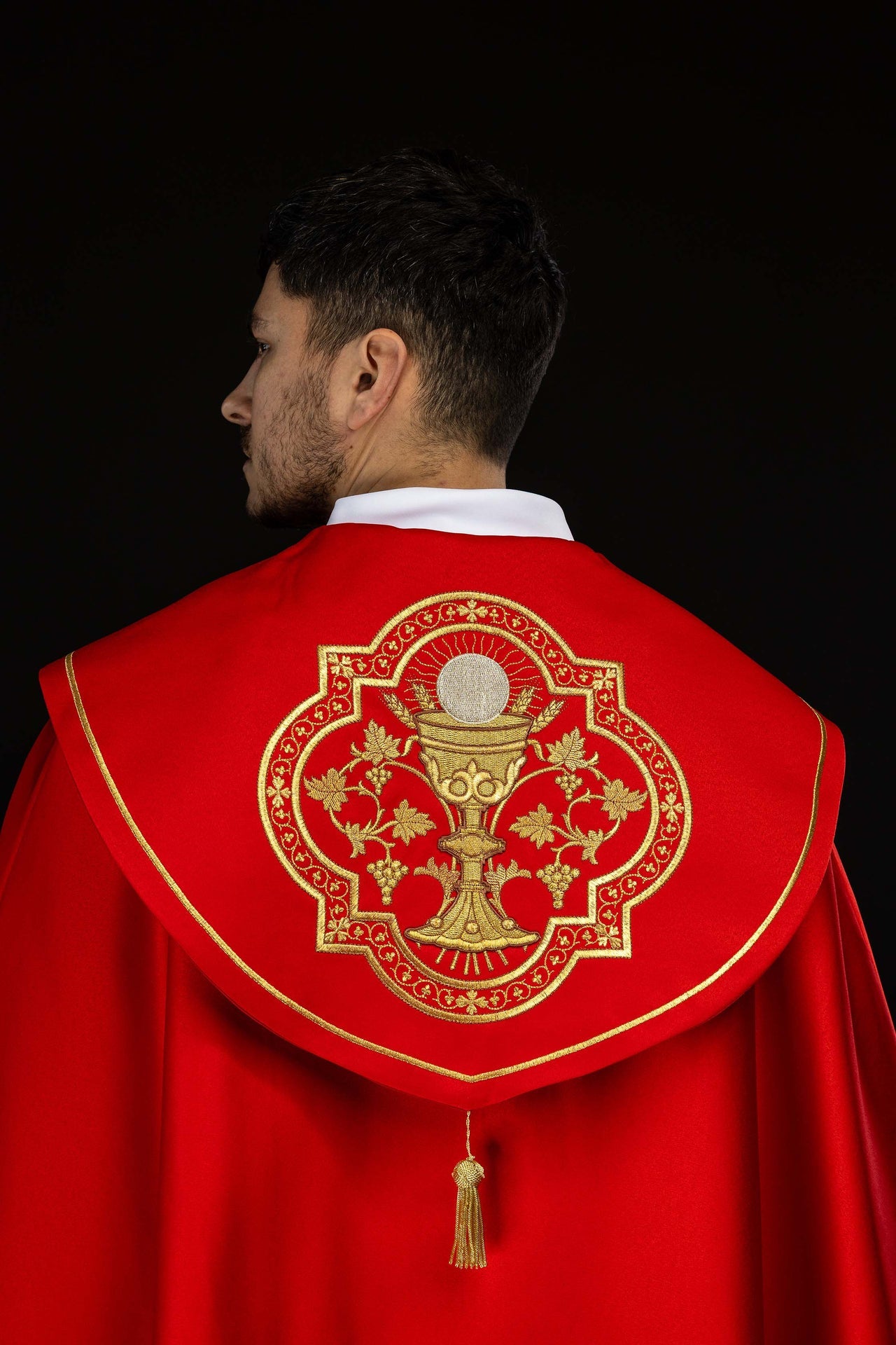 Kapa liturgiczna haftowana Kielich czerwona - ORNATY.PL