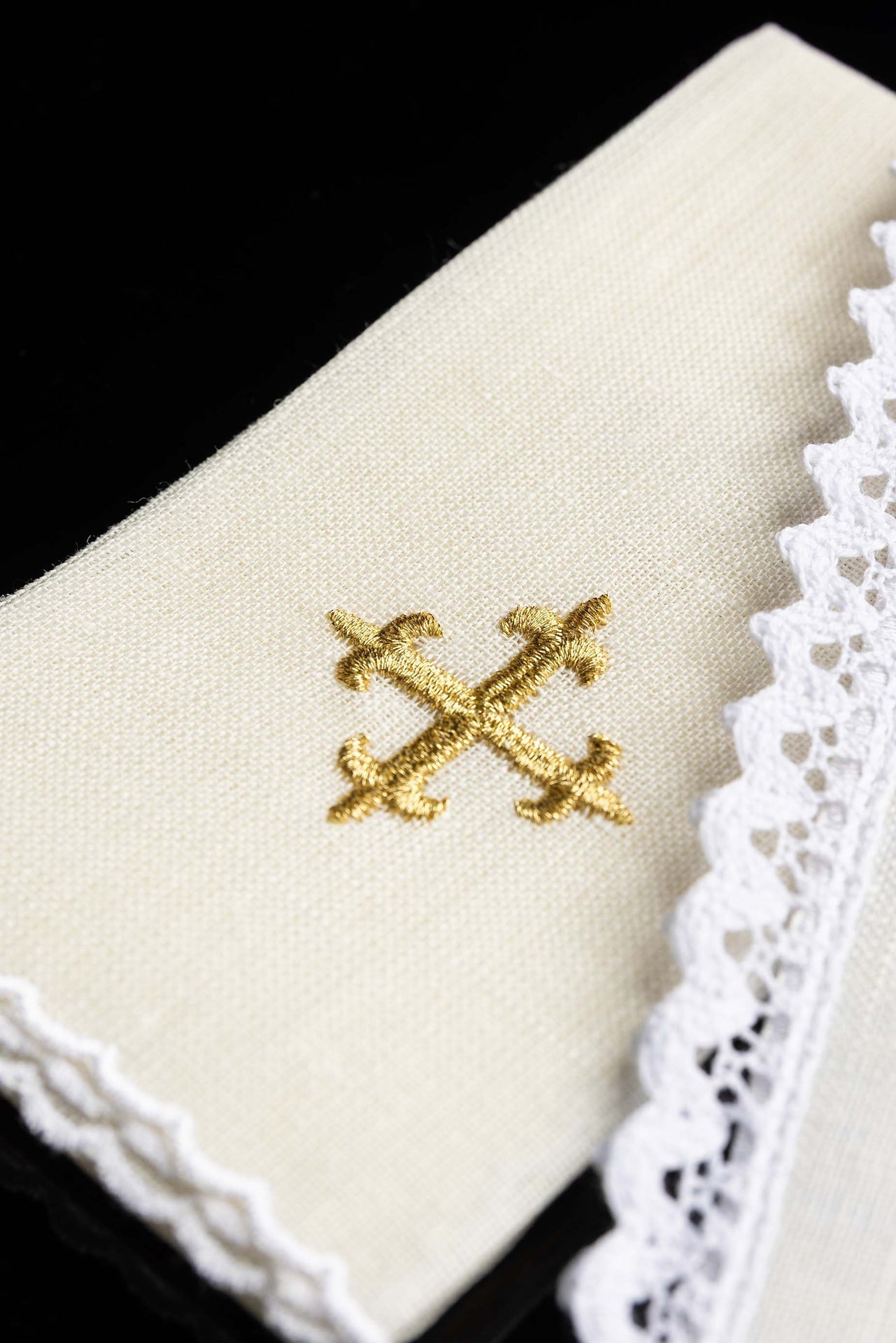 Bielizna Kielichowa Lniana Haftowana - Komplet Eucharystyczny - alba.pl