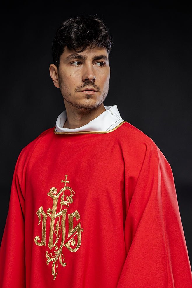 Dalmatyka Liturgiczna Czerwona z Haftem IHS Złotą Nicią - alba.pl