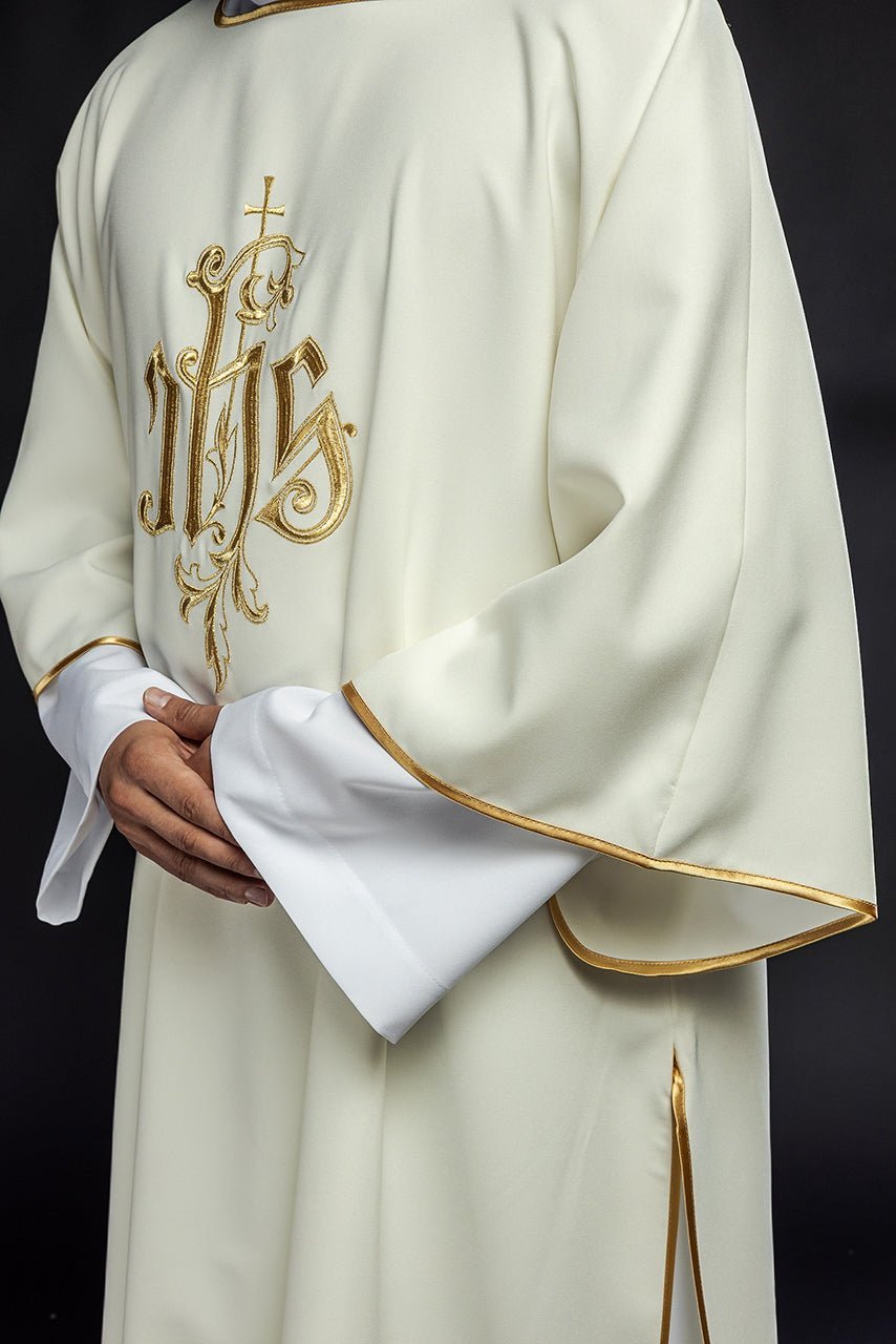 Dalmatyka Liturgiczna Ecru z Haftem IHS - Komplet ze Stułą - alba.pl