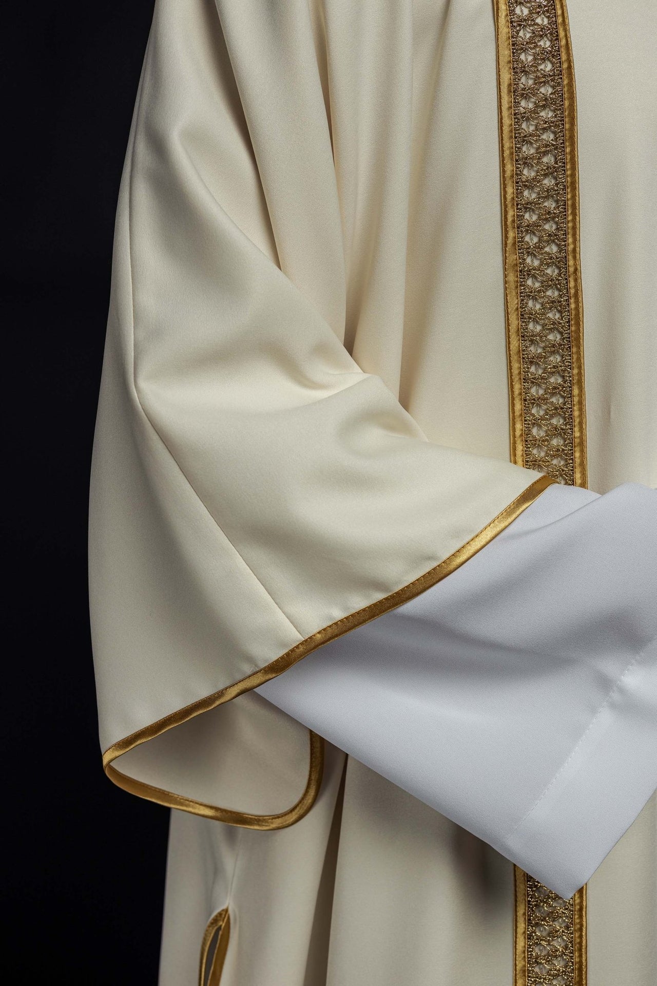 Dalmatyka Liturgiczna Ecru Złote Pasy - Elegancka Szata Diakońska - alba.pl