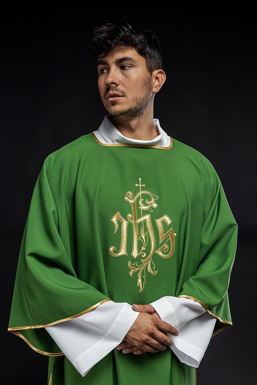 Dalmatyka Liturgiczna Zielona Haft IHS Złota Lamówka - alba.pl