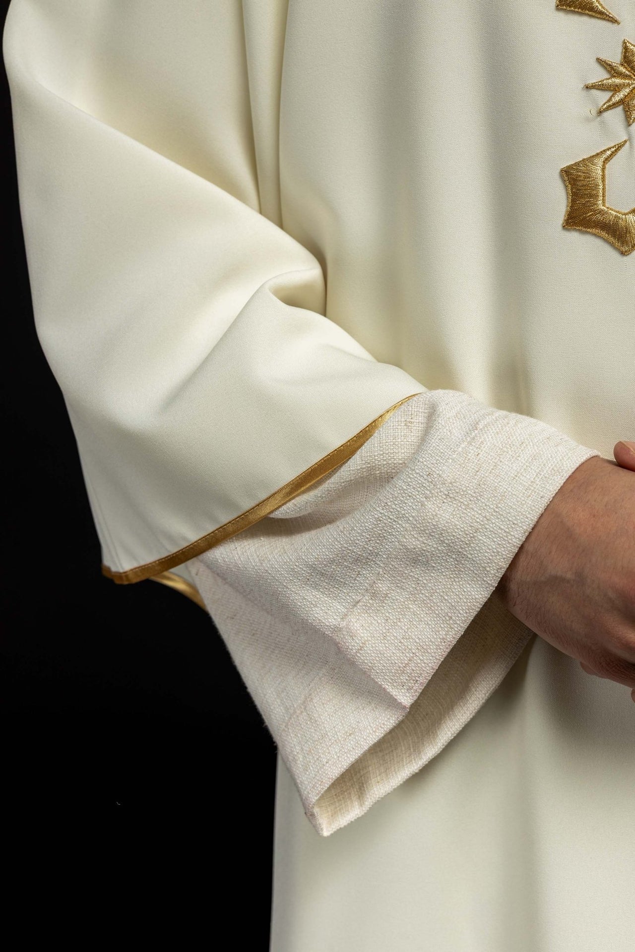 Dalmatyka Liturgiczna Złoty Haft IHS Komplet - Alba.pl - alba.pl