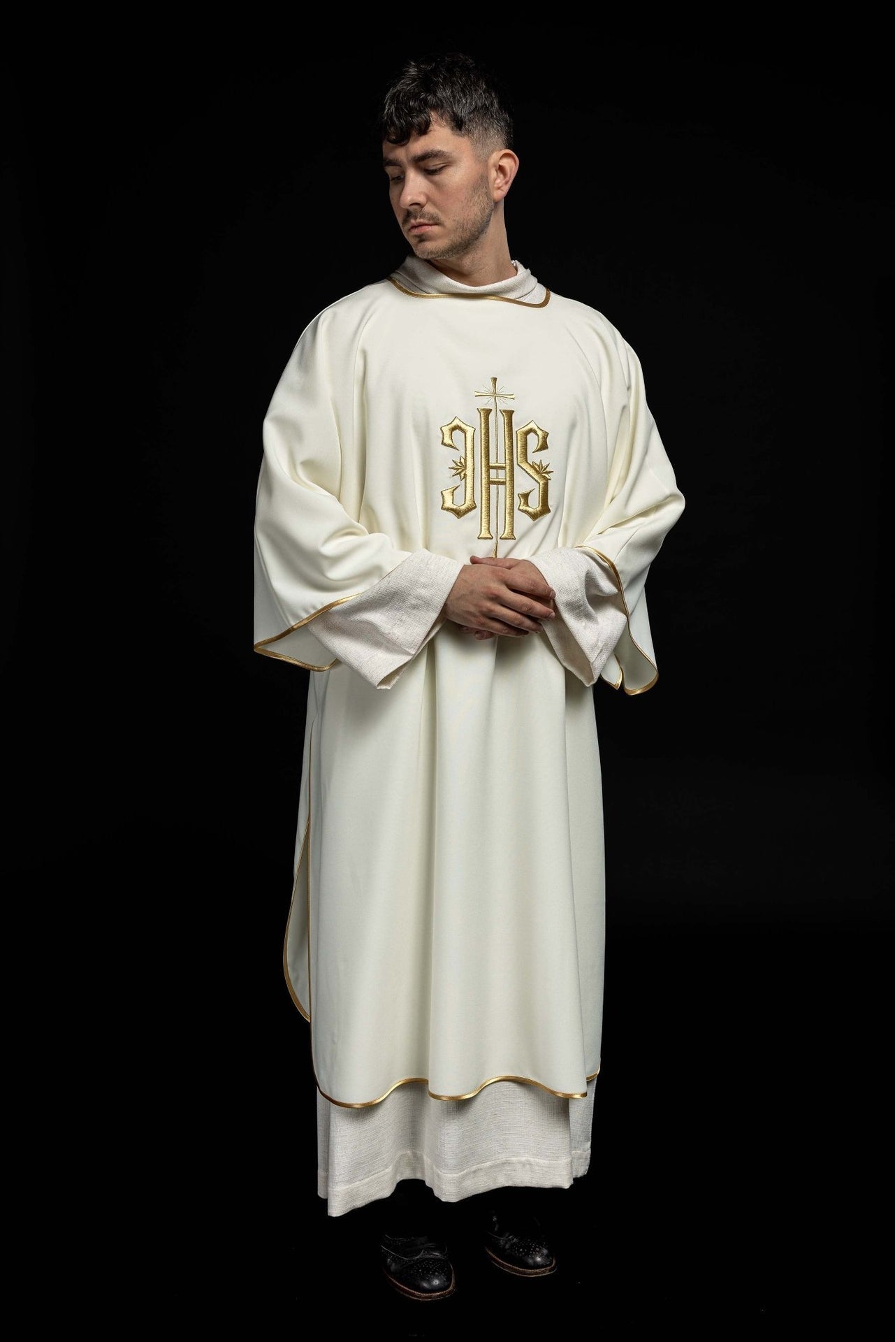 Dalmatyka Liturgiczna Złoty Haft IHS Komplet - Alba.pl - alba.pl