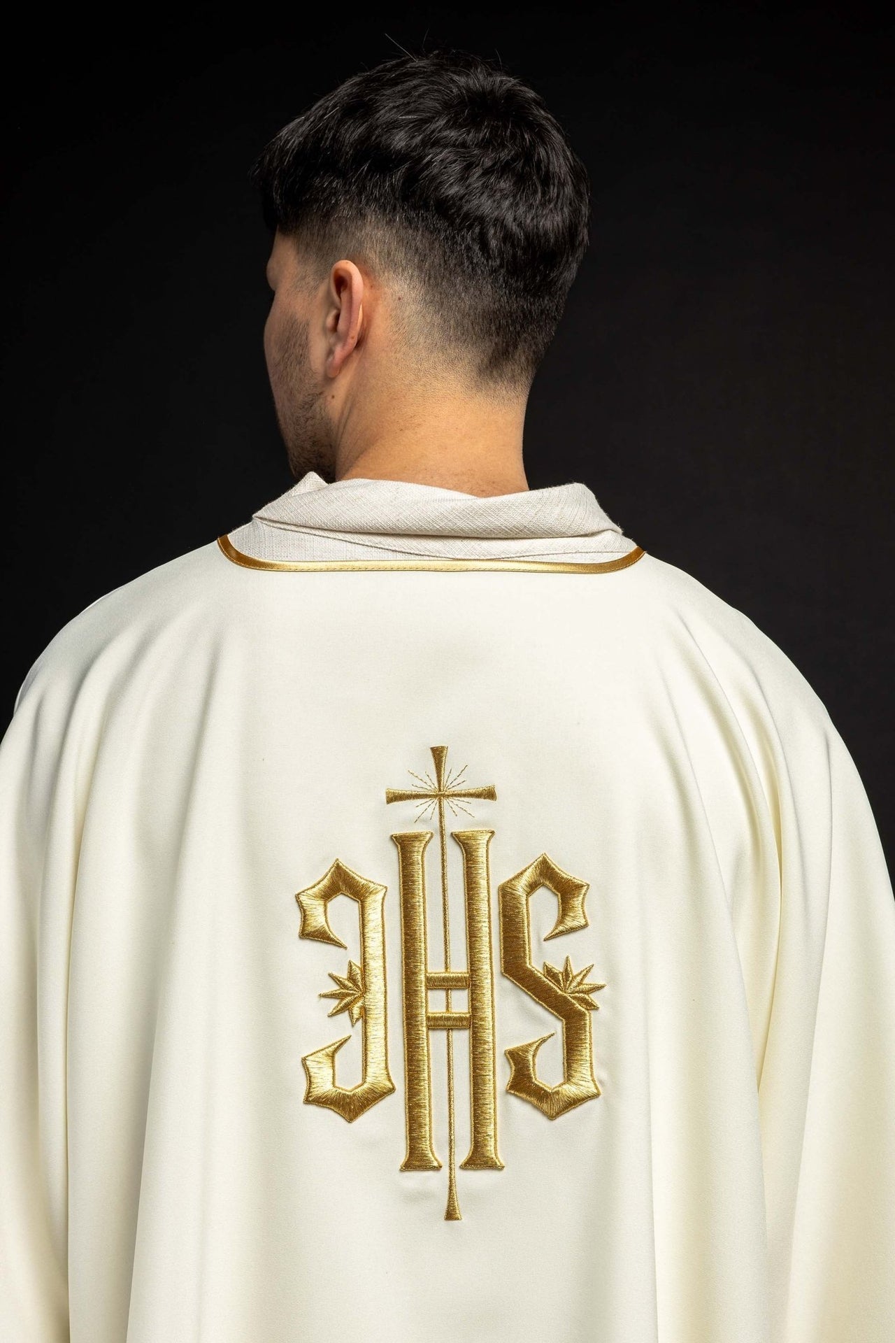 Dalmatyka Liturgiczna Złoty Haft IHS Komplet - Alba.pl - alba.pl