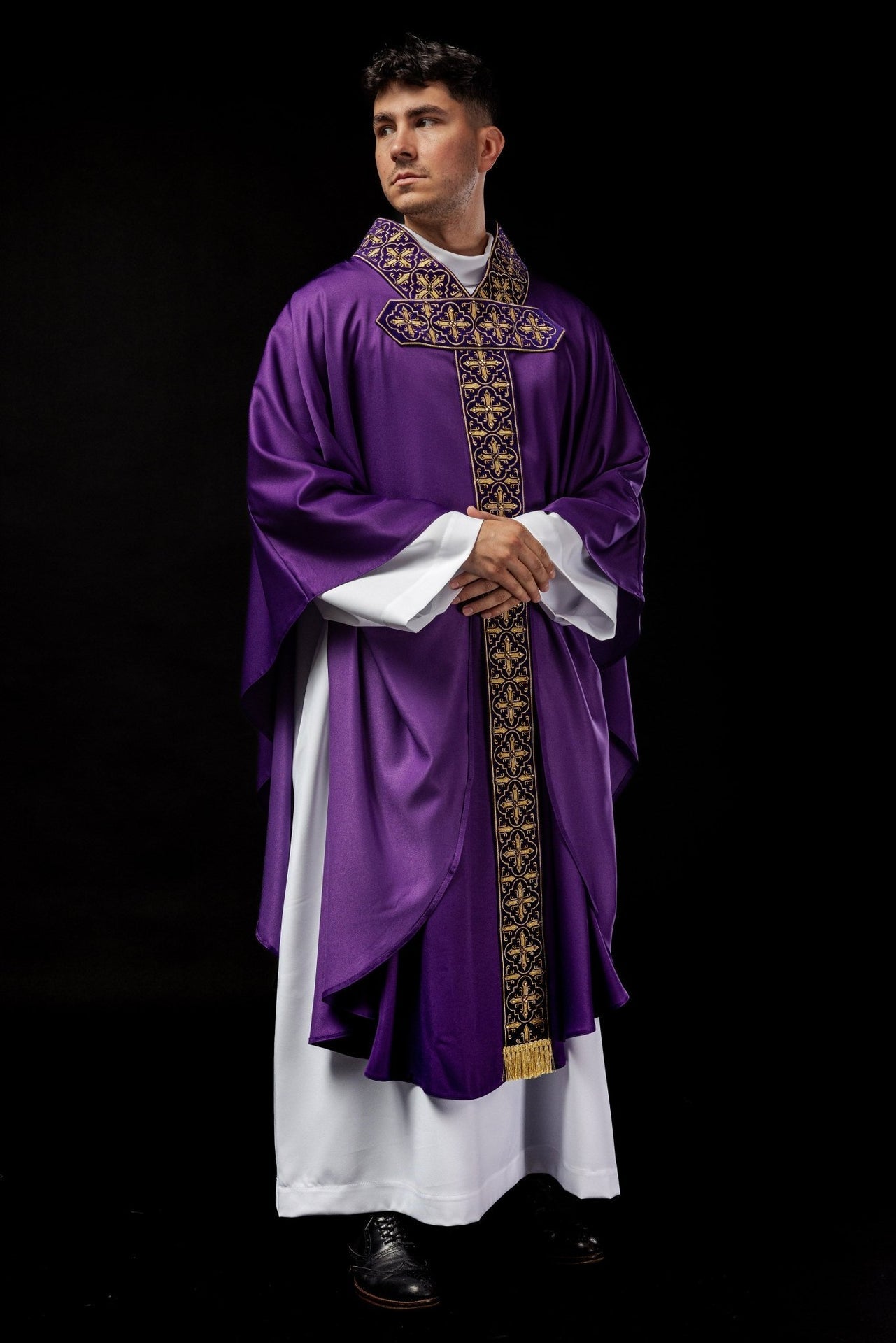 Fioletowy Ornat Liturgiczny Zdobiony Kamieniami - Polski Produkt - alba.pl