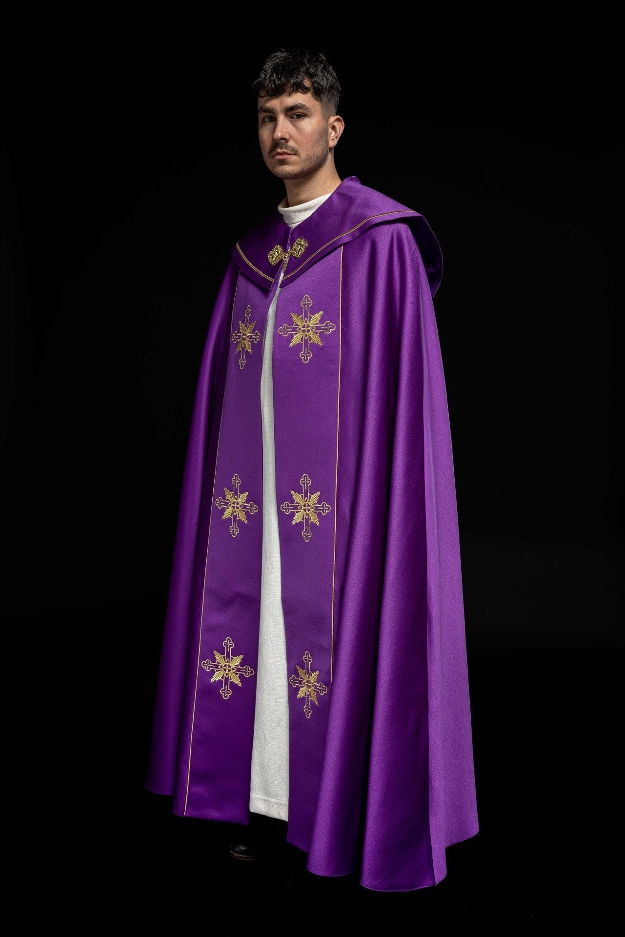 Kapa Eucharystyczna IHS Fioletowa Satyna Nabłyszczana z Stułą - alba.pl