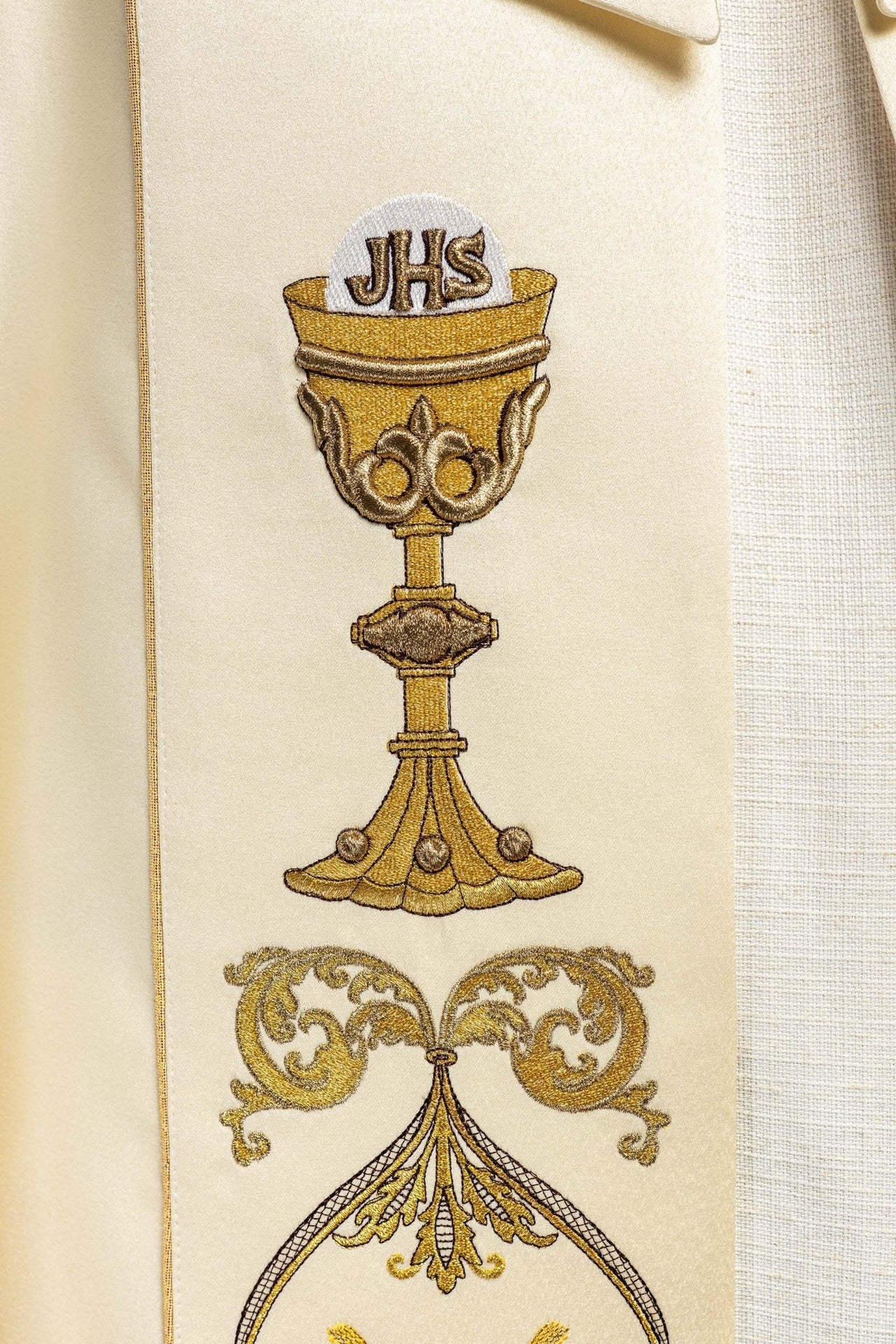 Kapa Liturgiczna Ecru Haftowany Kielich IHS - Satyna Gładka - alba.pl