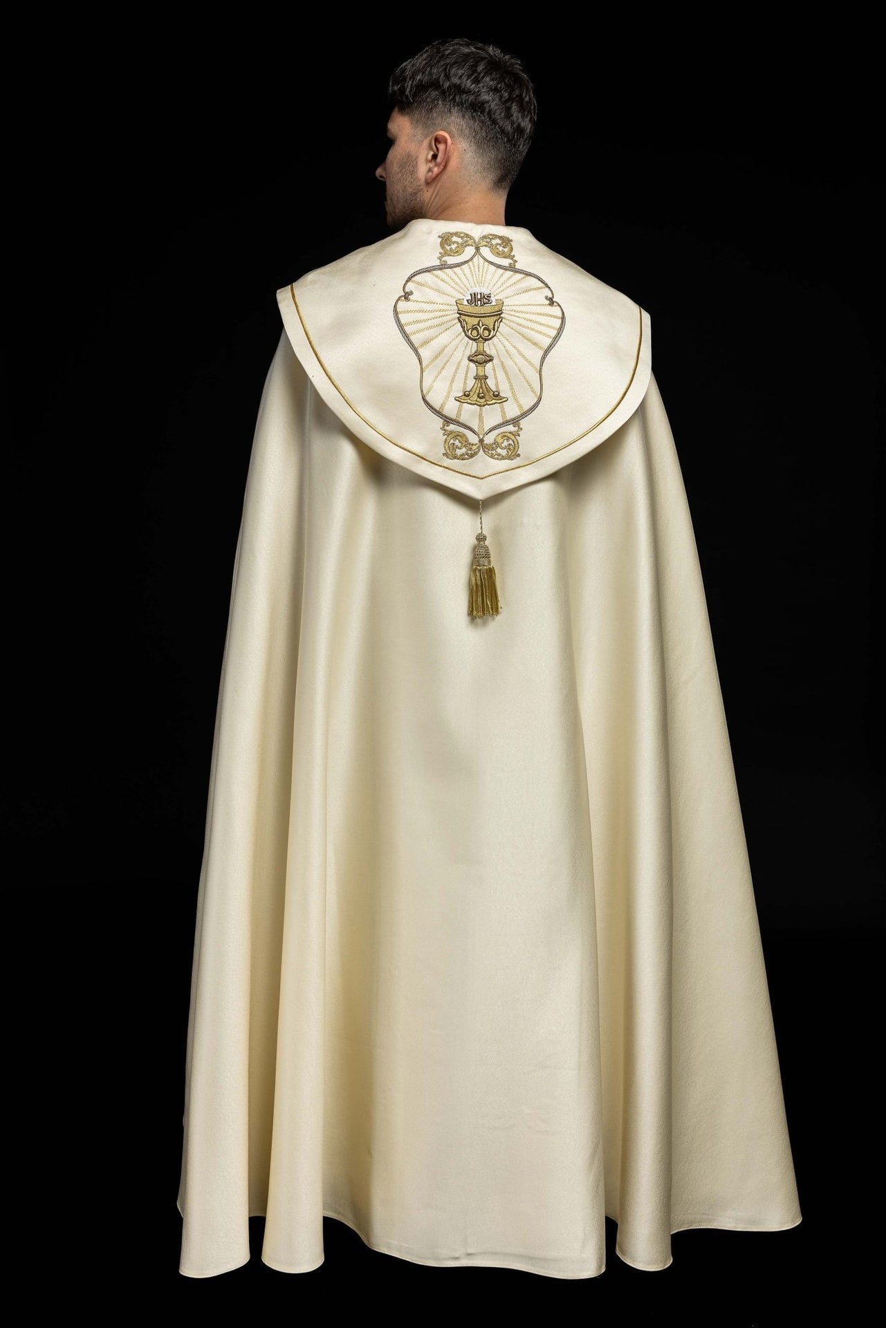 Kapa Liturgiczna Ecru Haftowany Kielich IHS - Satyna Gładka - alba.pl