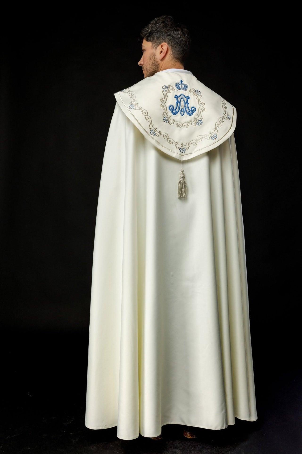 Kapa Liturgiczna Satynowa z Haftem Maryjnym - Polska Produkcja - alba.pl