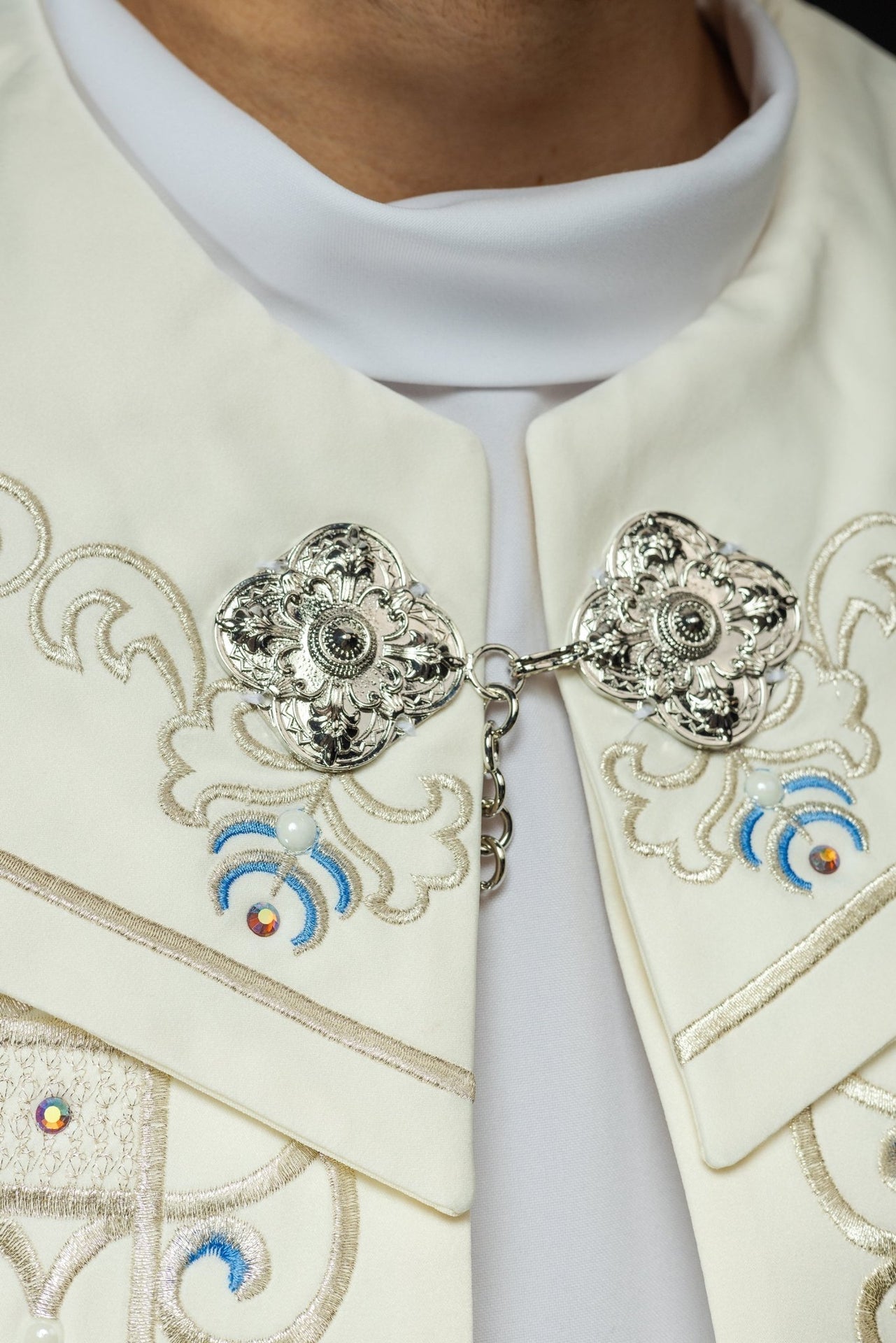 Kapa Liturgiczna Satynowa z Haftem Maryjnym - Polska Produkcja - alba.pl