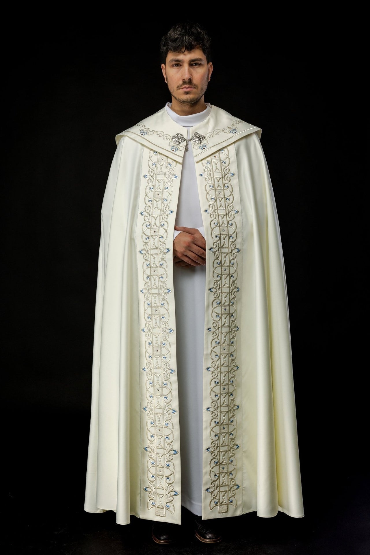 Kapa Liturgiczna Satynowa z Haftem Maryjnym - Polska Produkcja - alba.pl