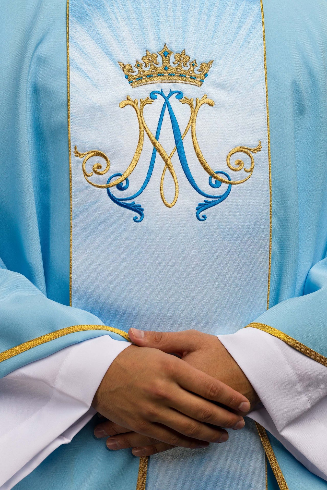 Niebieski Ornat Maryjny z Haftem - Sublimowany Pas Liturgiczny - alba.pl