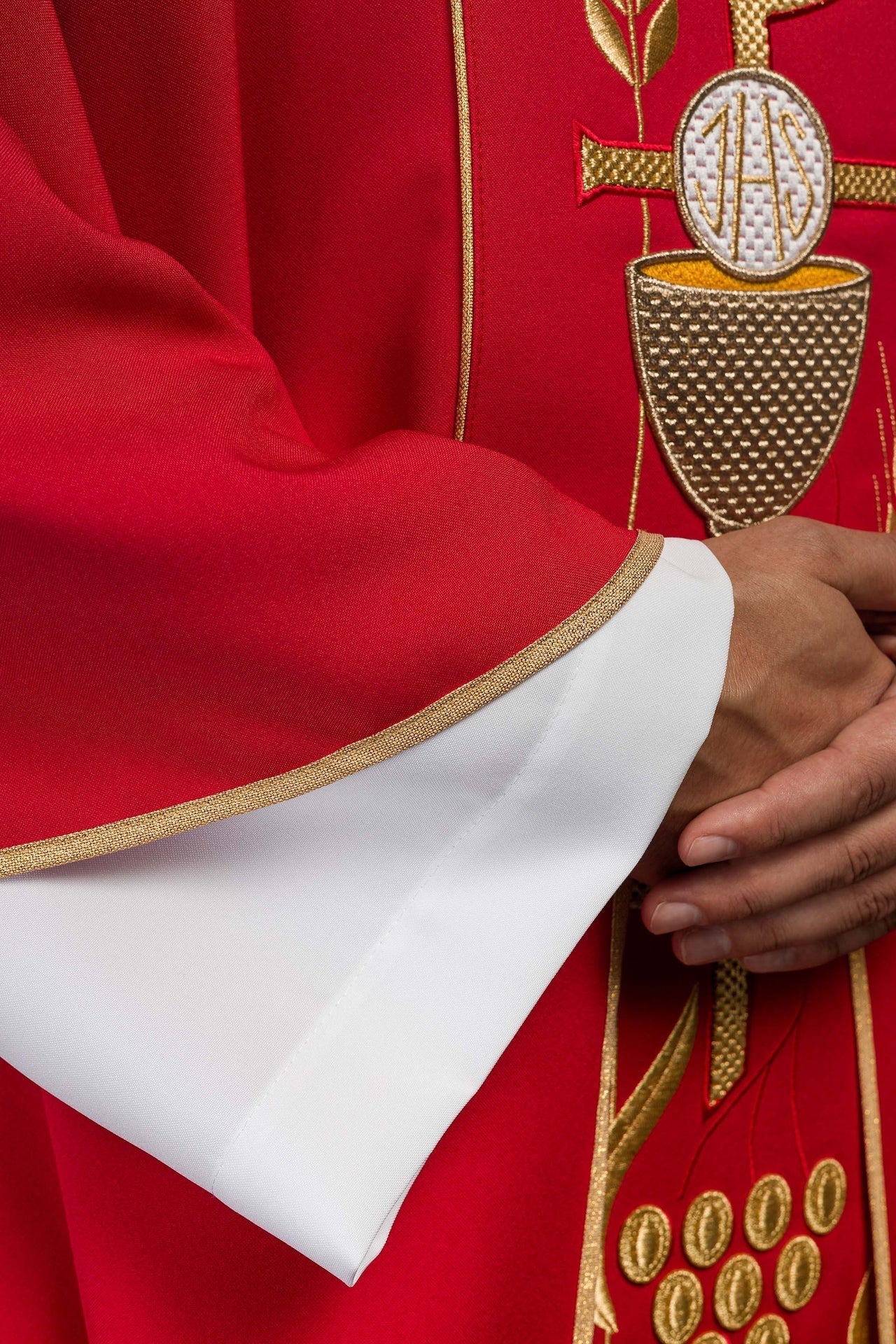 Ornat Czerwony Haftowany Kielich IHS - Elegancki Strój Liturgiczny - alba.pl