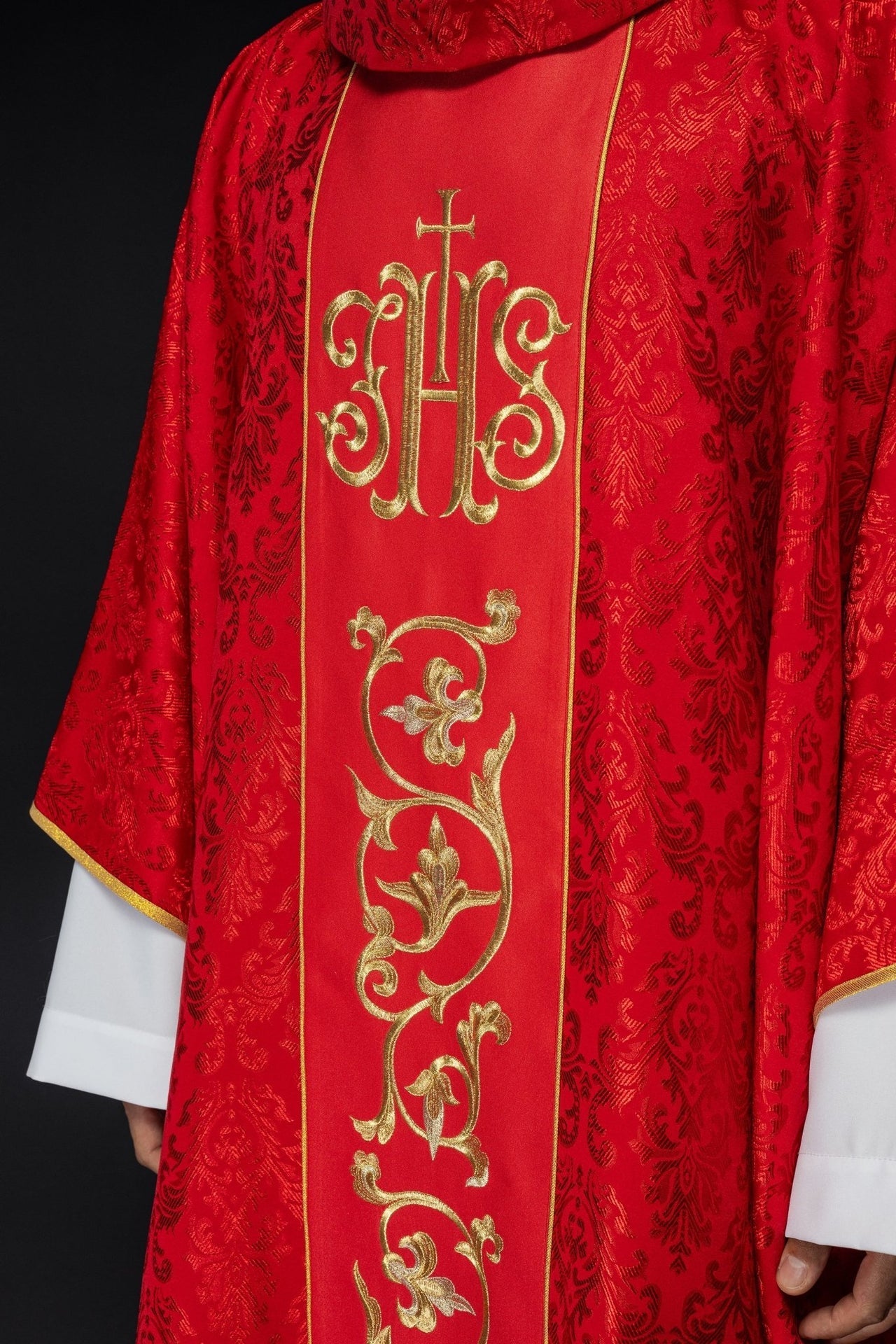 Ornat Czerwony Liturgiczny z Haftowanym Pasem IHS Uszyty w Polsce - alba.pl