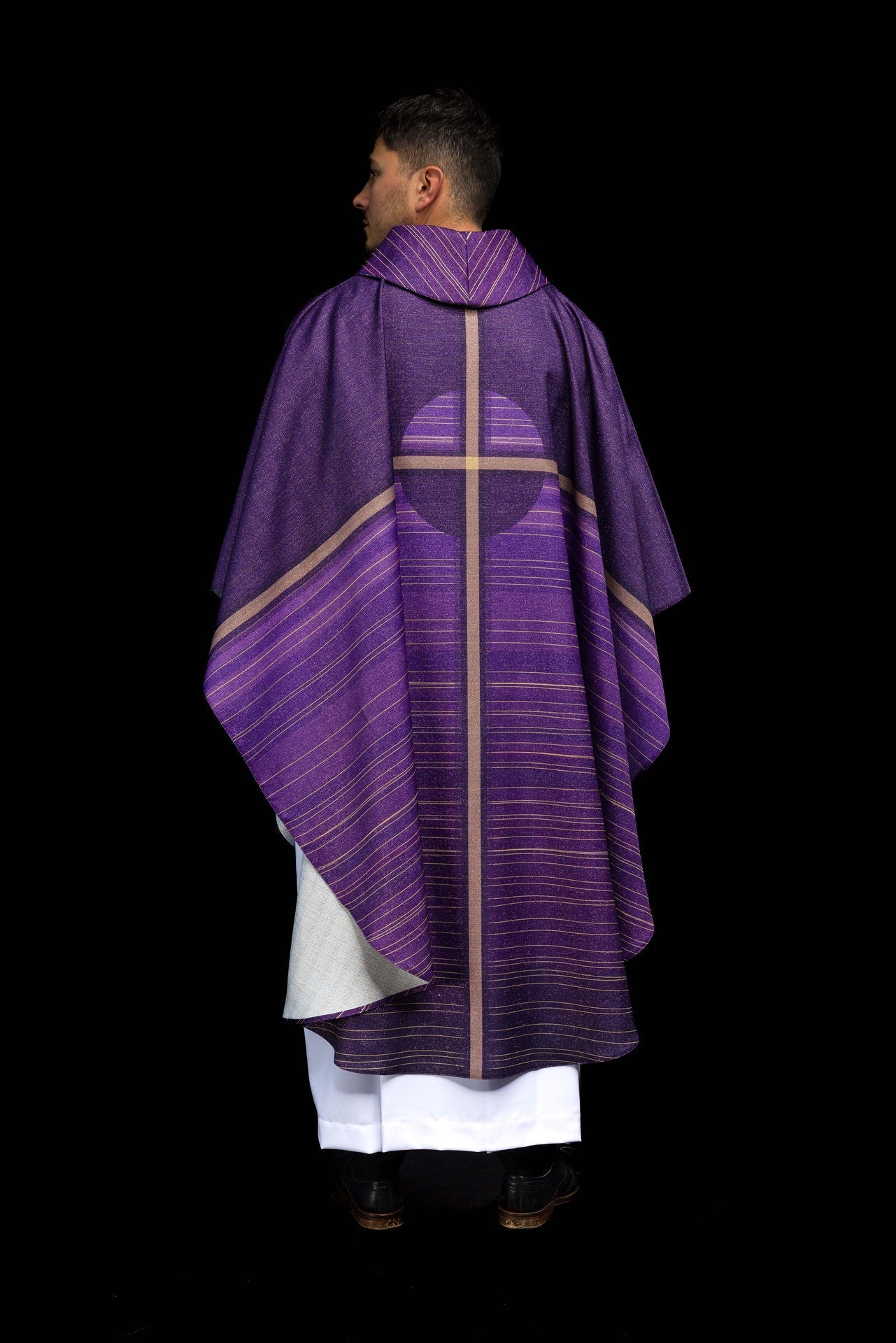 Ornat Fioletowy Drukowany z Krzyżem - Szata Liturgiczna Gotycka - alba.pl
