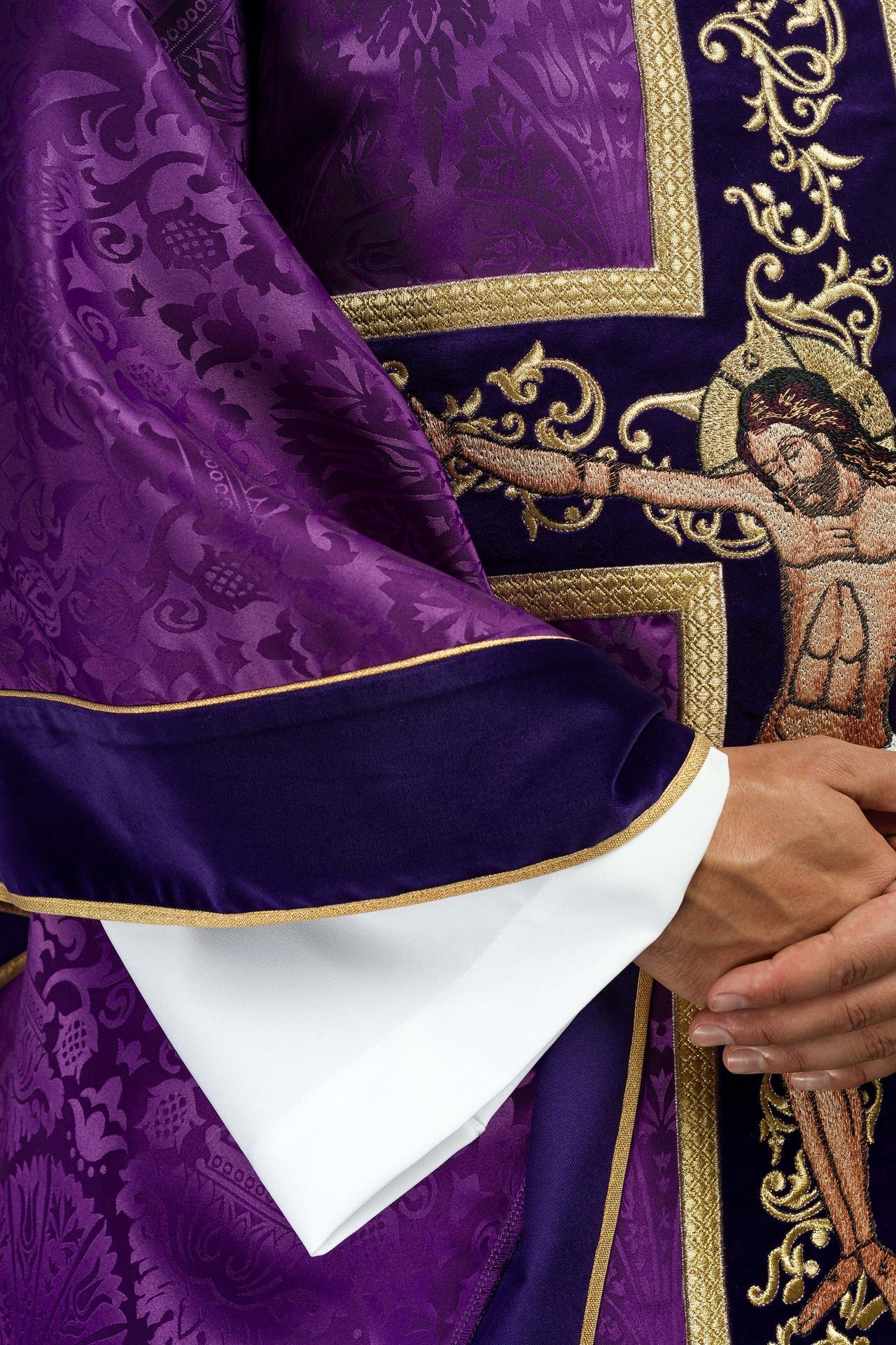 Ornat Fioletowy Haftowany Jezus Chrystus z Golfem i Stułą - alba.pl