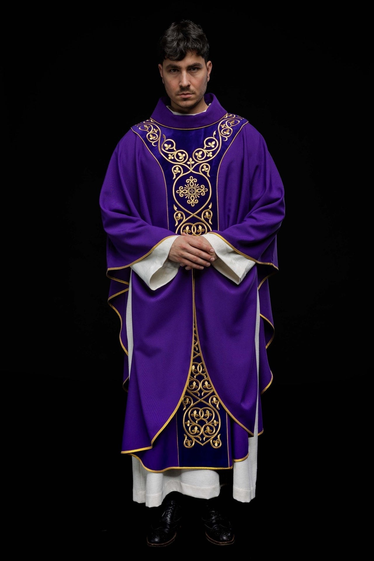 Ornat Fioletowy Liturgiczny z Aksamitnym Haftem i Stułą - alba.pl