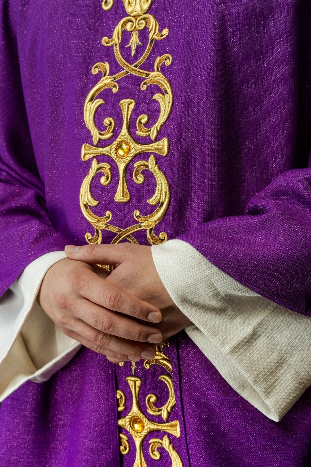 Ornat Fioletowy Liturgiczny z Haftem i Zdobieniami - Alba.pl - alba.pl