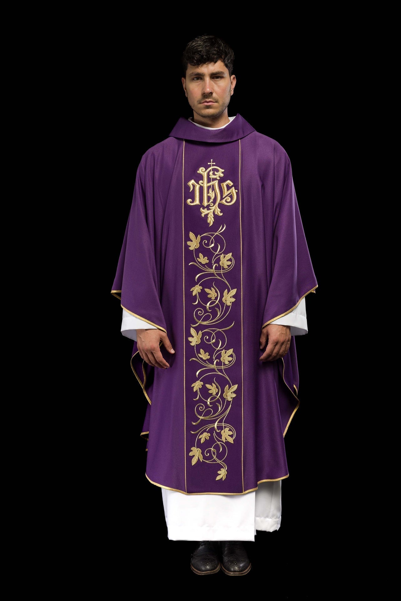 Ornat Fioletowy Liturgiczny z Motywem Florystycznym IHS - alba.pl