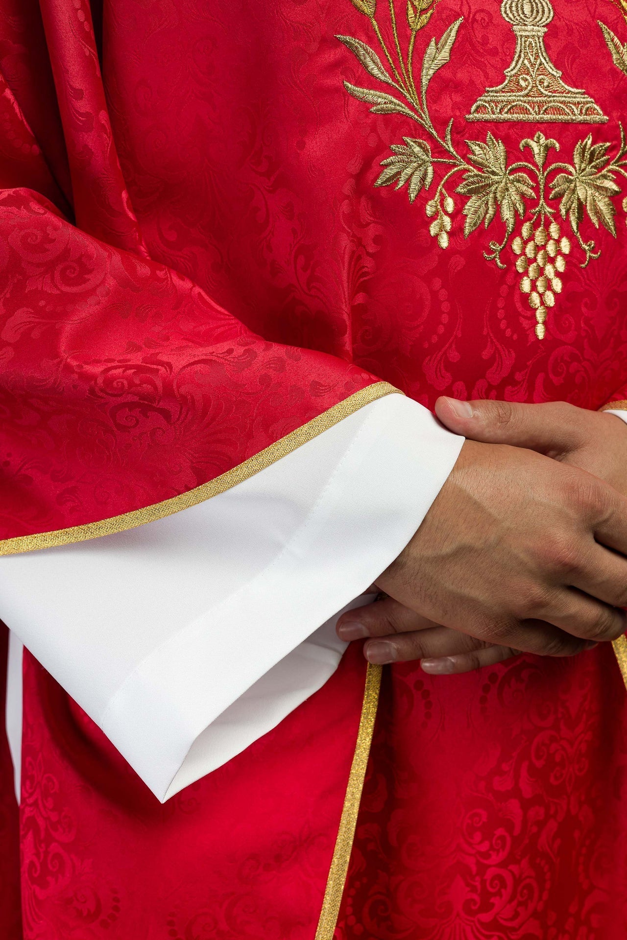 Ornat Liturgiczny Czerwony z Kielichem i Hostią Żakardowy - alba.pl