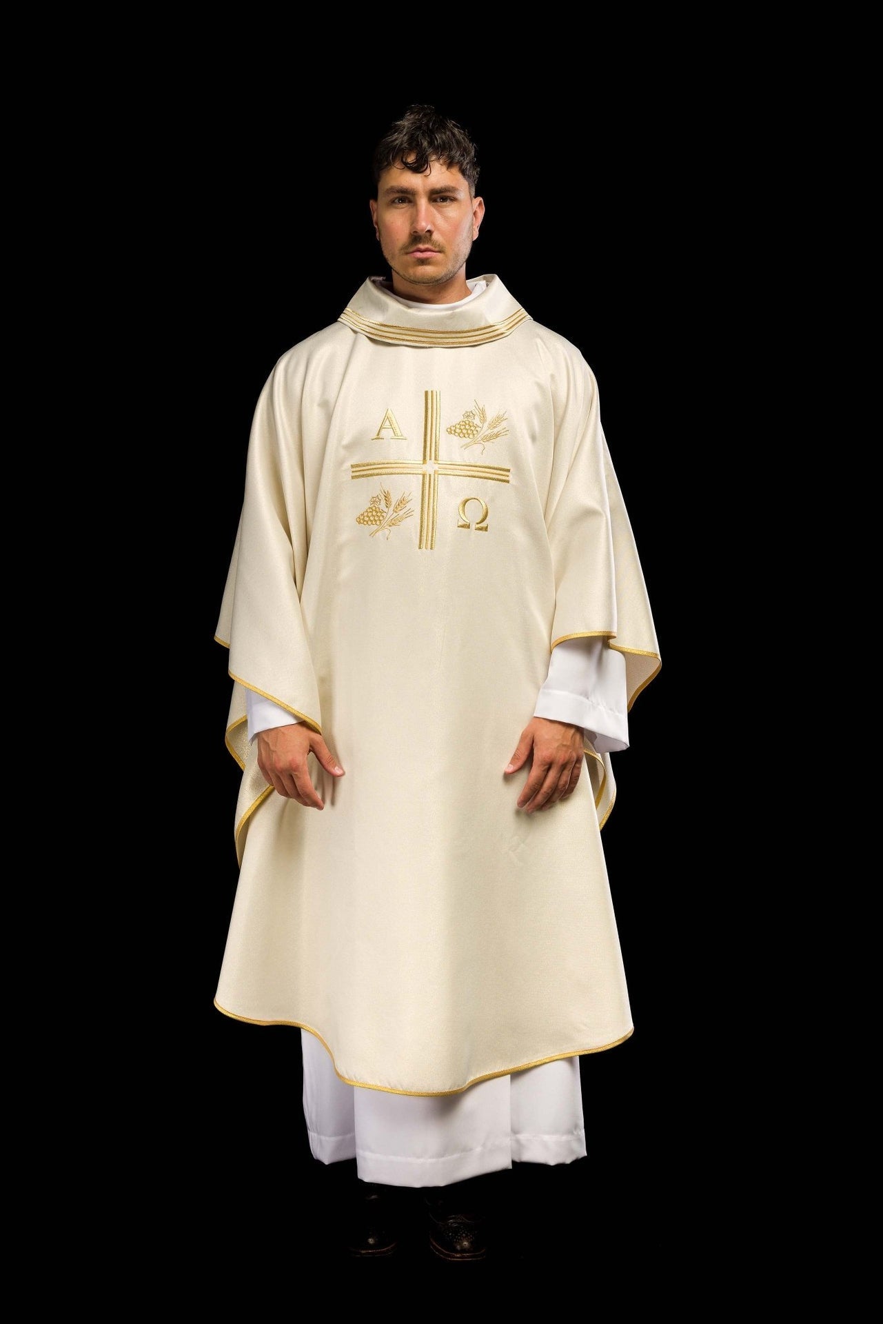 Ornat Liturgiczny Ecru Haft Krzyż Alfa Omega Kłosy - alba.pl