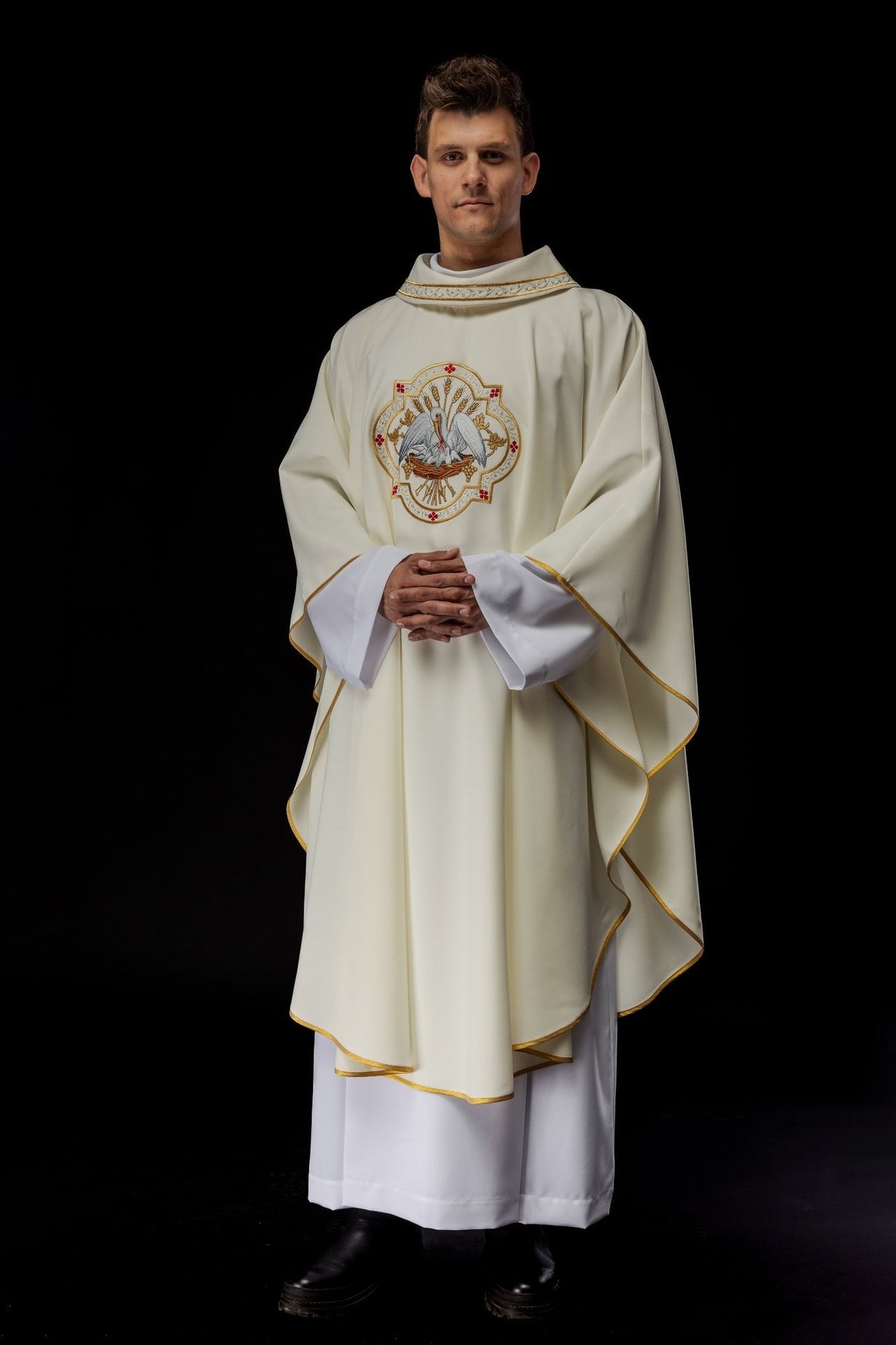 Ornat Liturgiczny Ecru Haft Pelikan Złota Nicia - Polska Produkcja - alba.pl