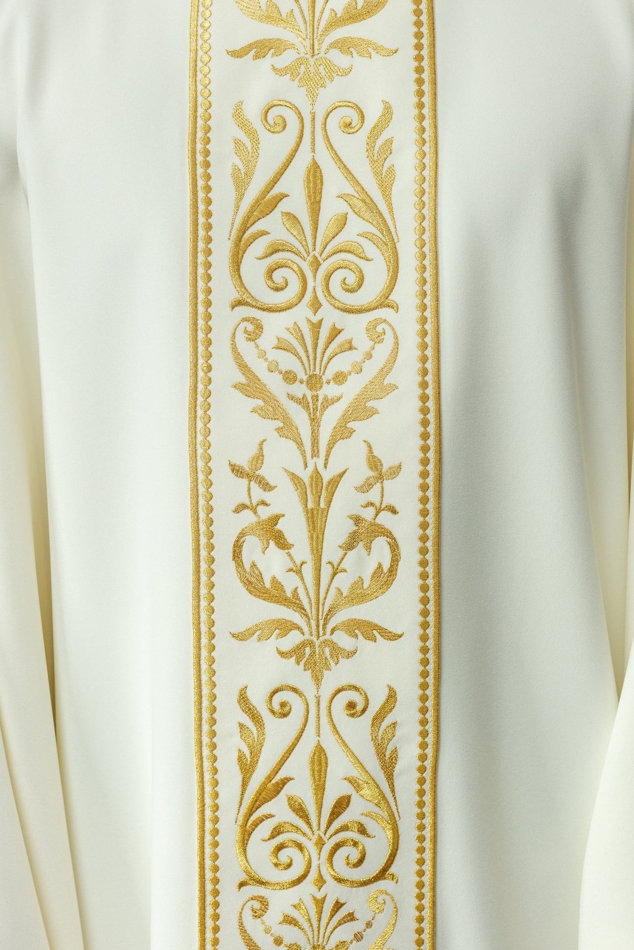 Ornat Liturgiczny Ecru z Haftowanym Pasem i Złotą Lamówką - alba.pl