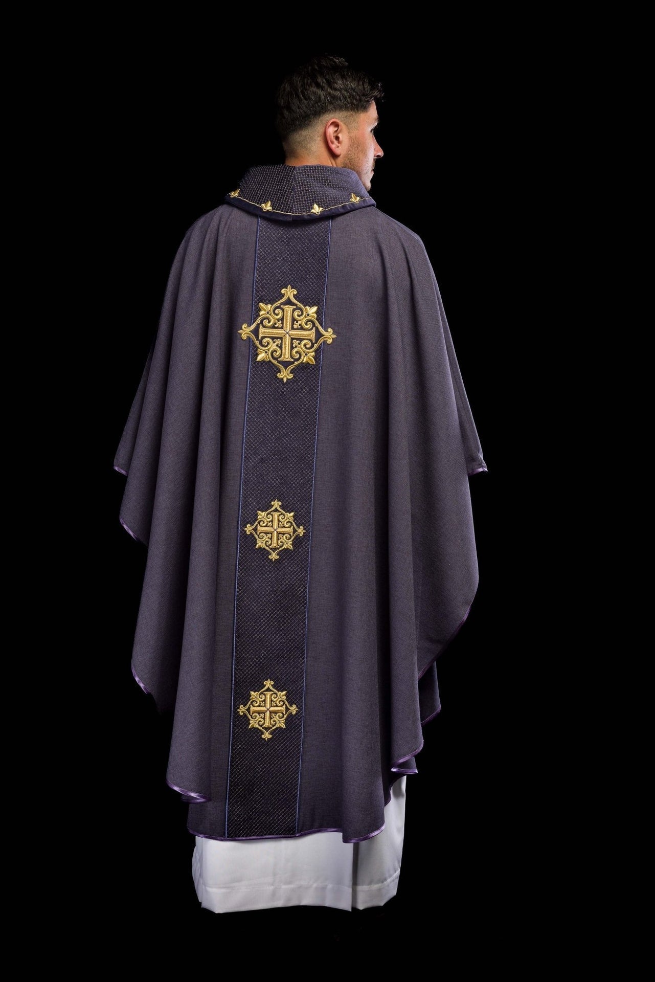 Ornat Liturgiczny Fioletowy Aksamitny z Haftem Krzyży - Polski Produkt - alba.pl