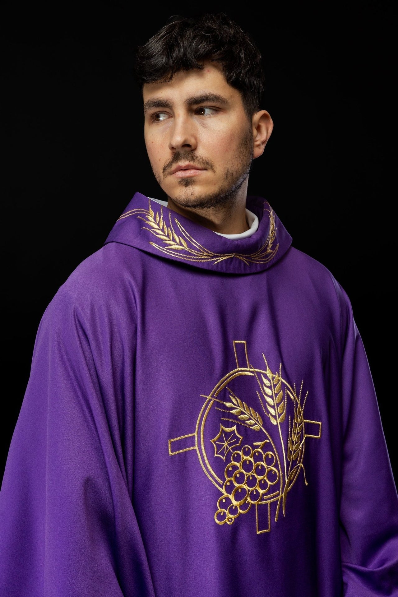 Ornat Liturgiczny Fioletowy z Haftem Krzyża i Kłosów Zboża - alba.pl