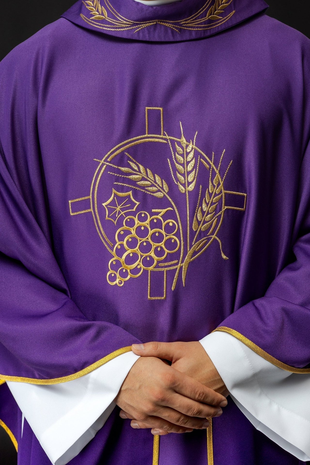 Ornat Liturgiczny Fioletowy z Haftem Krzyża i Kłosów Zboża - alba.pl