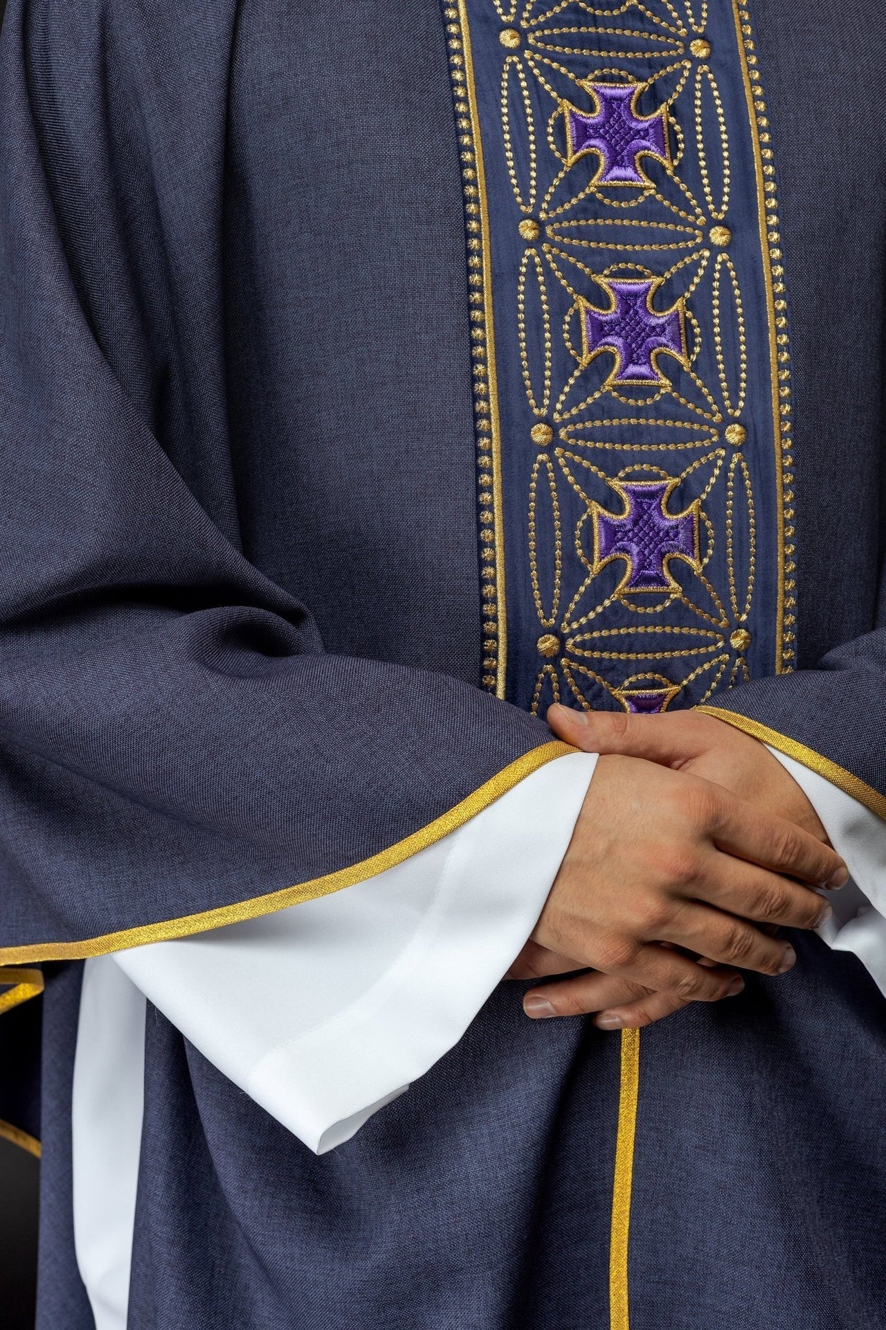 Ornat Liturgiczny Fioletowy z Pasem w Krzyże - Polska Produkcja - alba.pl