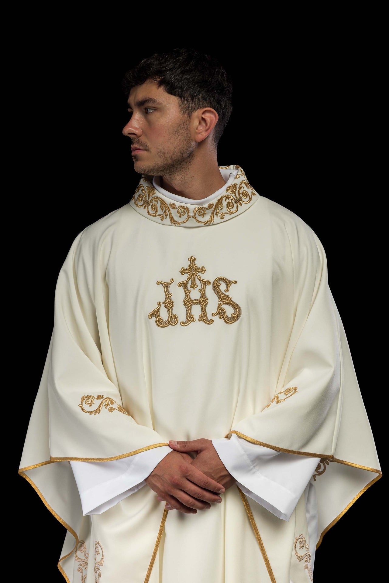 Ornat Liturgiczny IHS Zdobiony Złotą Lamówką - Polskie Rzemiosło - alba.pl
