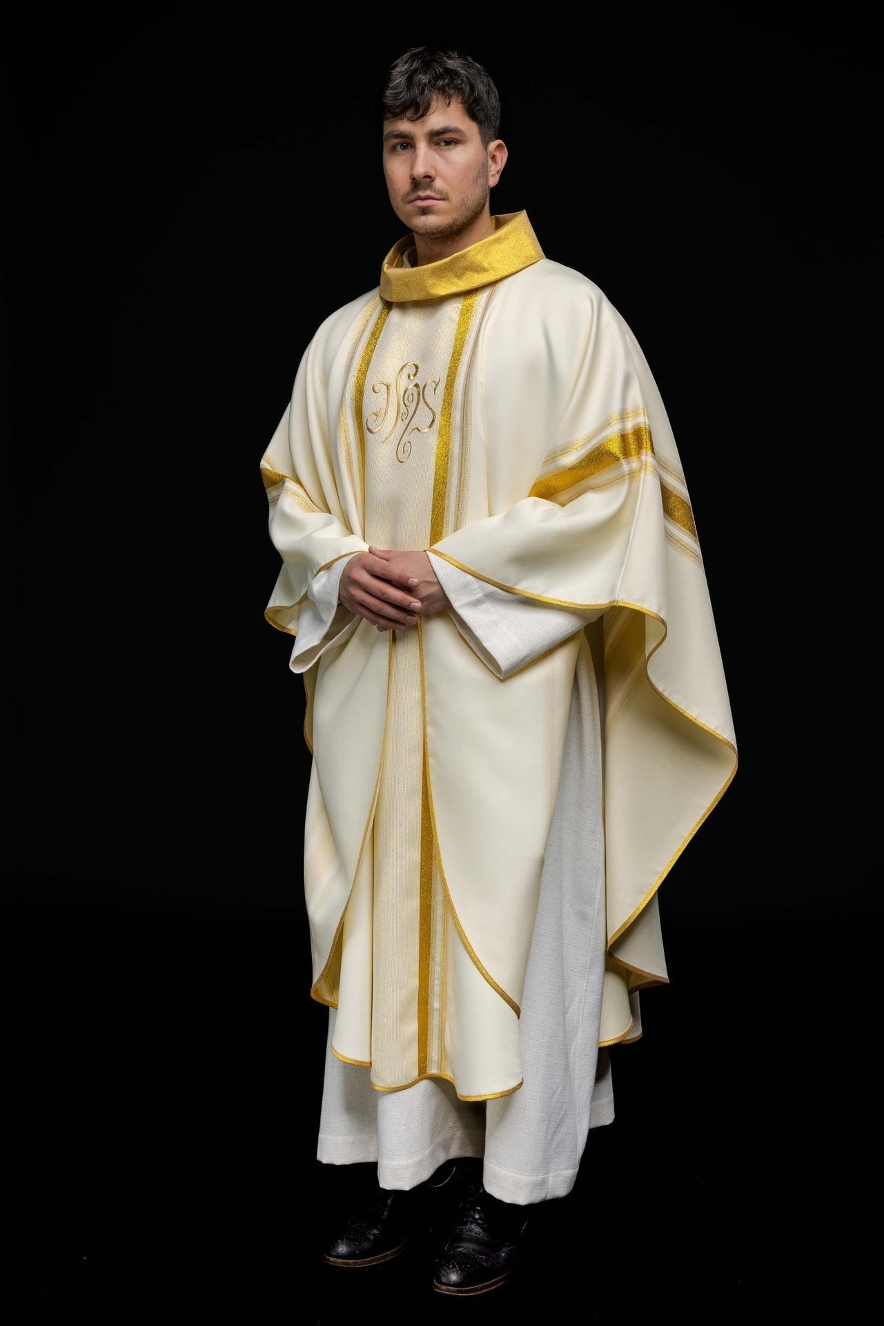 Ornat Liturgiczny IHS Złocony - Polski Wyrób Sakralny - alba.pl