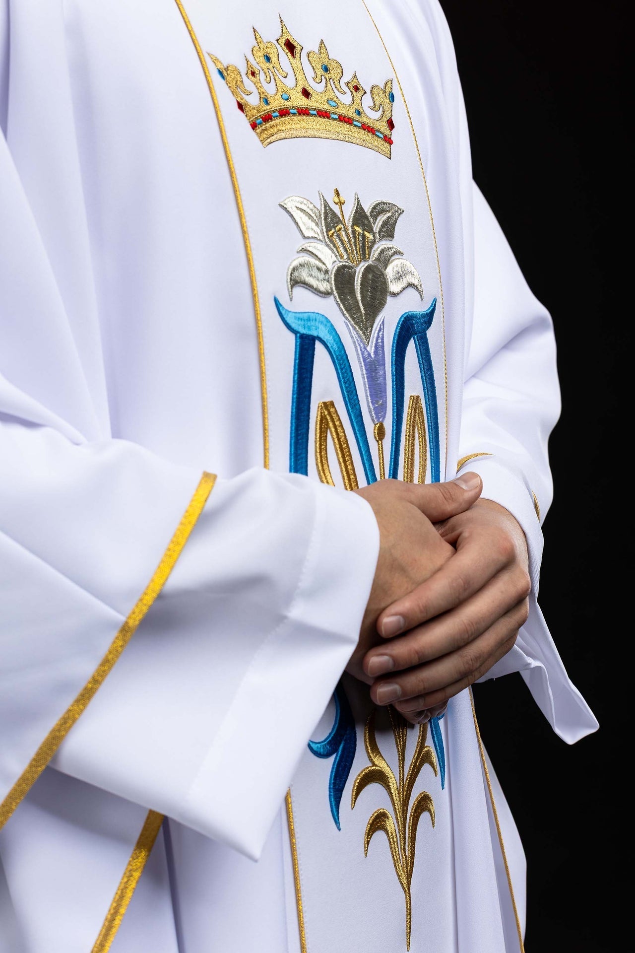 Ornat liturgiczny Maryjny haftowany z koroną biały - alba.pl