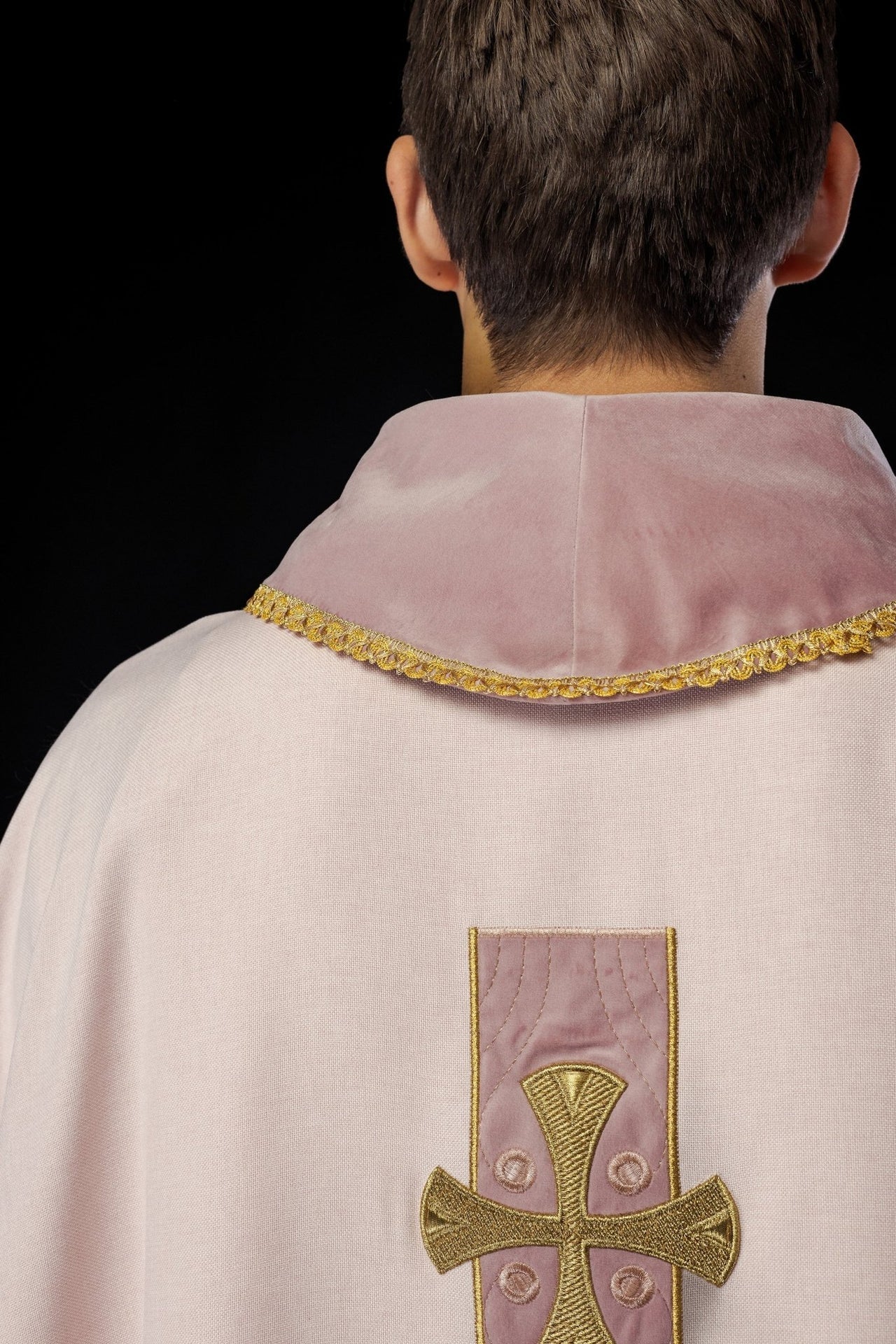 Ornat Liturgiczny Różowy Złote Krzyże - Elegancki Haft Polski Producent - alba.pl