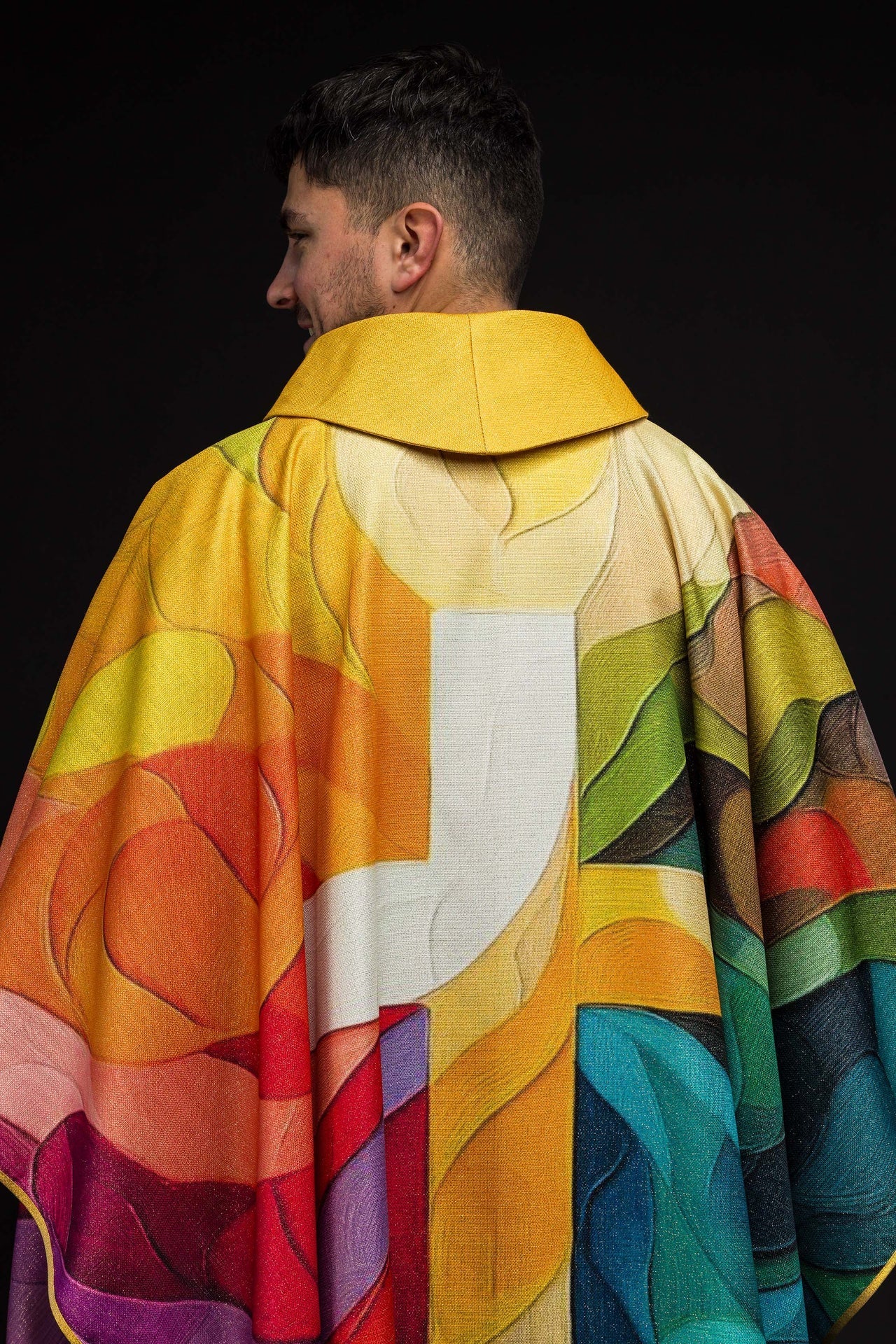 Ornat Liturgiczny Wielokolorowy z Drukowanym Motywem Krzyża - alba.pl