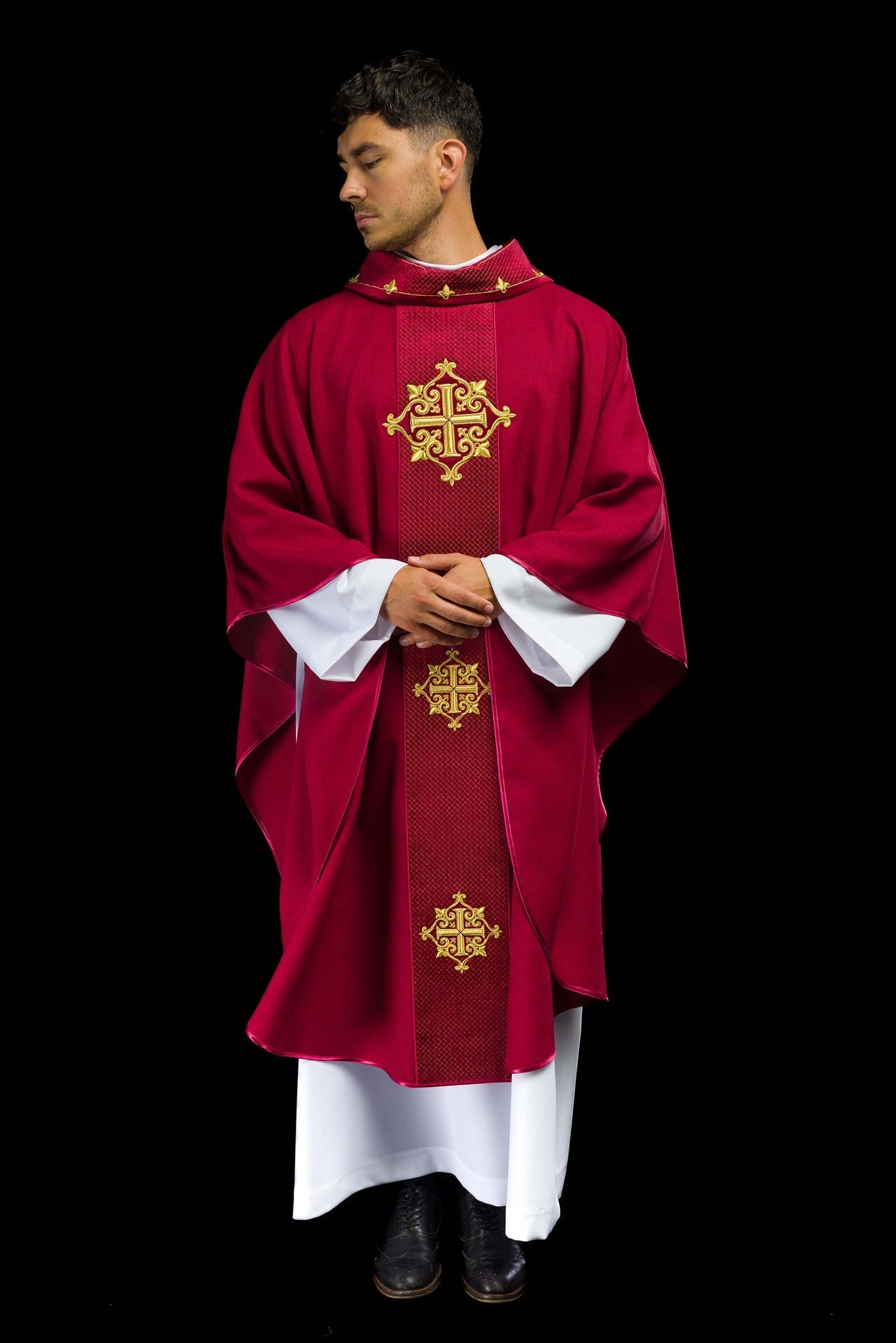 Ornat Liturgiczny z Aksamitnym Pasem i Haftem Krzyży - alba.pl
