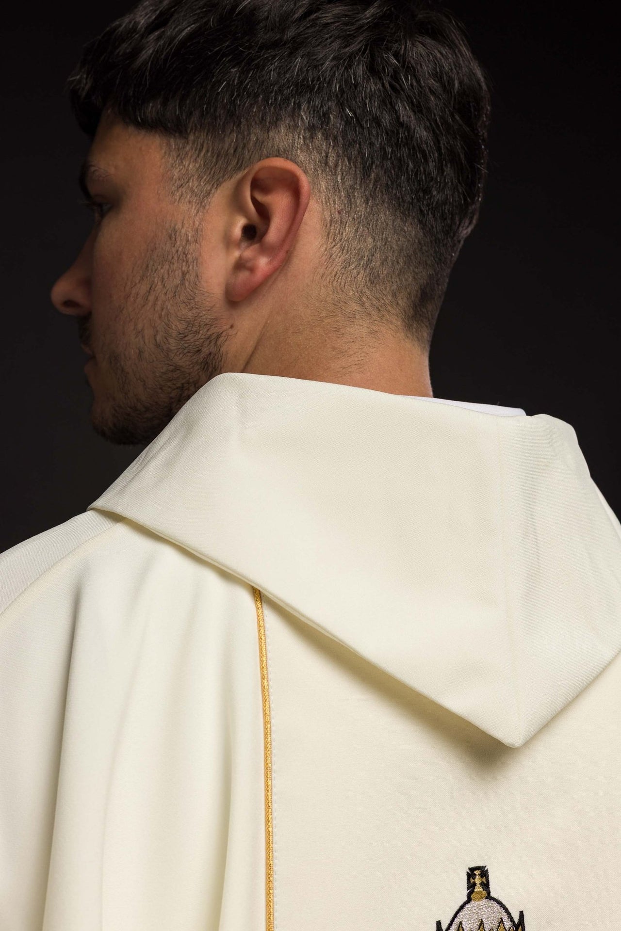 Ornat Liturgiczny z Haftem Jana Pawła II - Polski Produkt - alba.pl