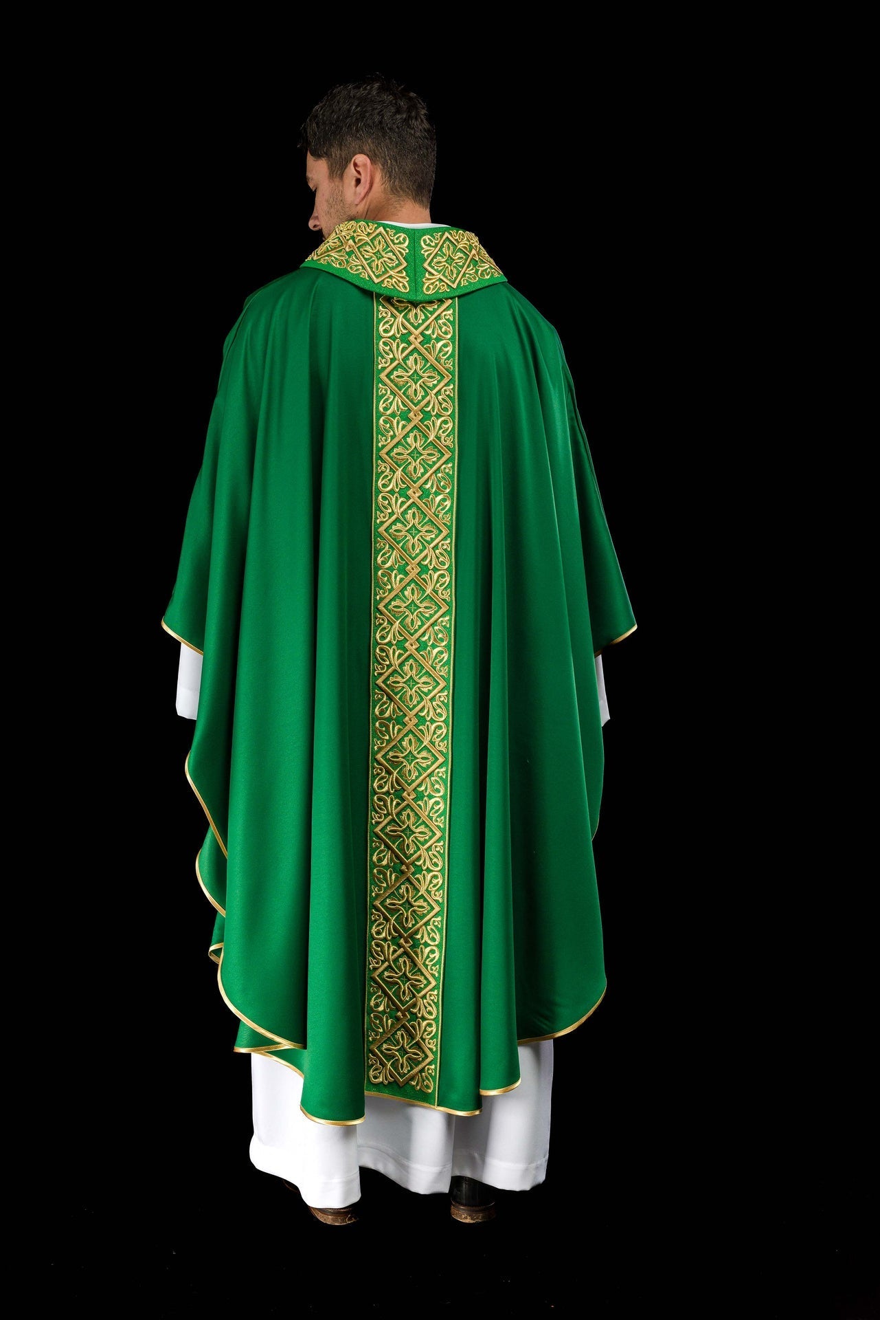 Ornat Liturgiczny Zielony Bogato Haftowany Złotą Nicią - Motyw Florystyczny - alba.pl