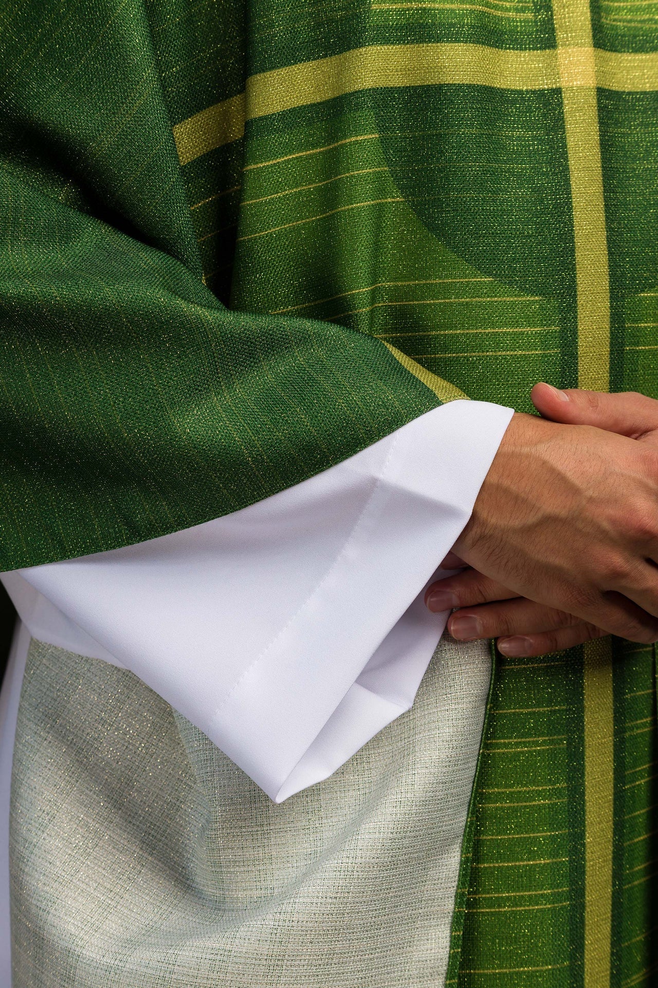 Ornat Liturgiczny Zielony Drukowany z Motywem Krzyża - alba.pl