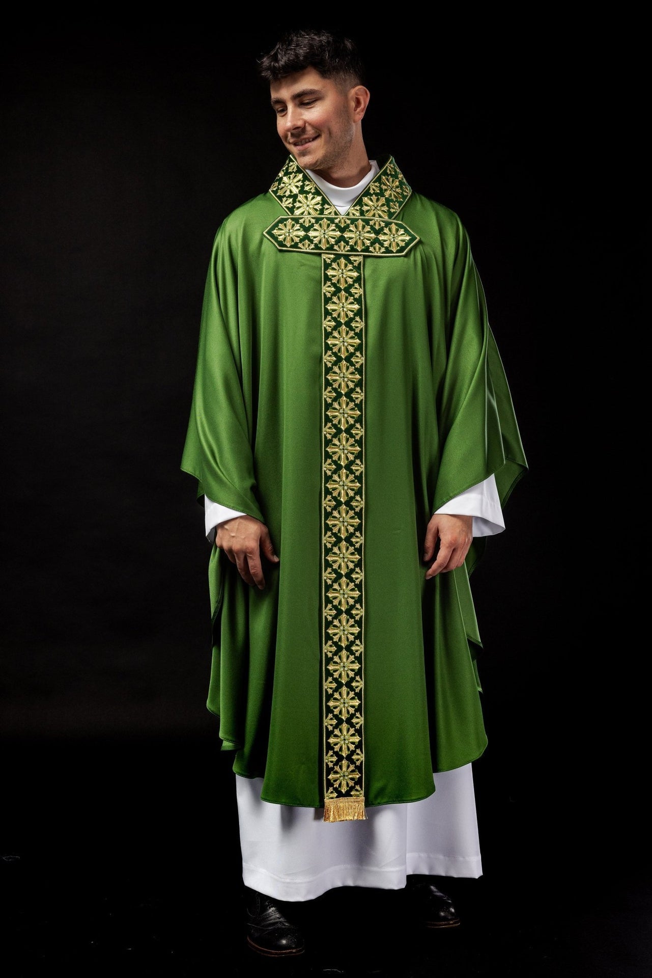 Ornat Liturgiczny Zielony z Haftem Eucharystycznym Złotą Nicią - alba.pl