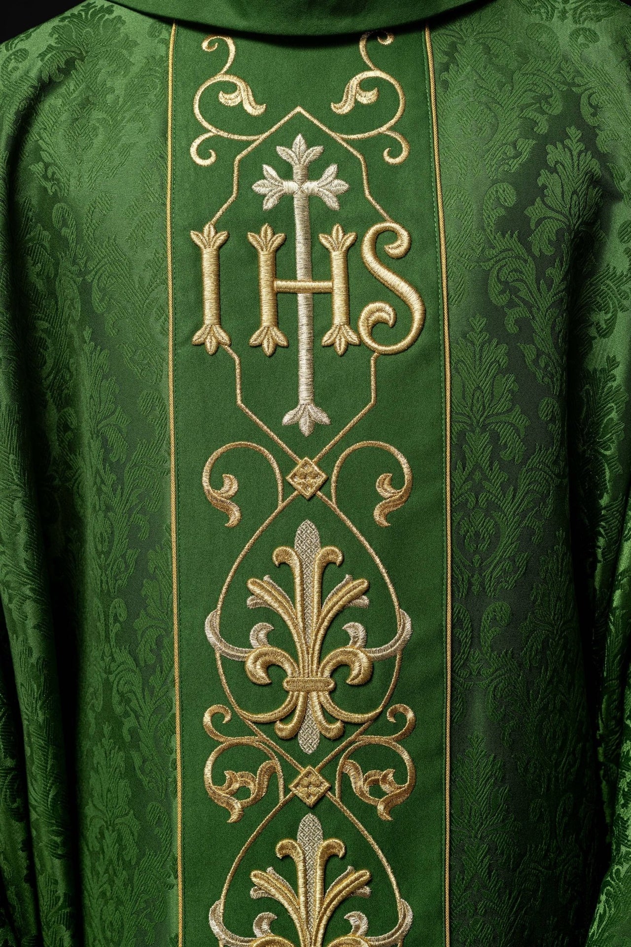 Ornat Liturgiczny Zielony z Haftem IHS i Ozdobnym Pasem - alba.pl