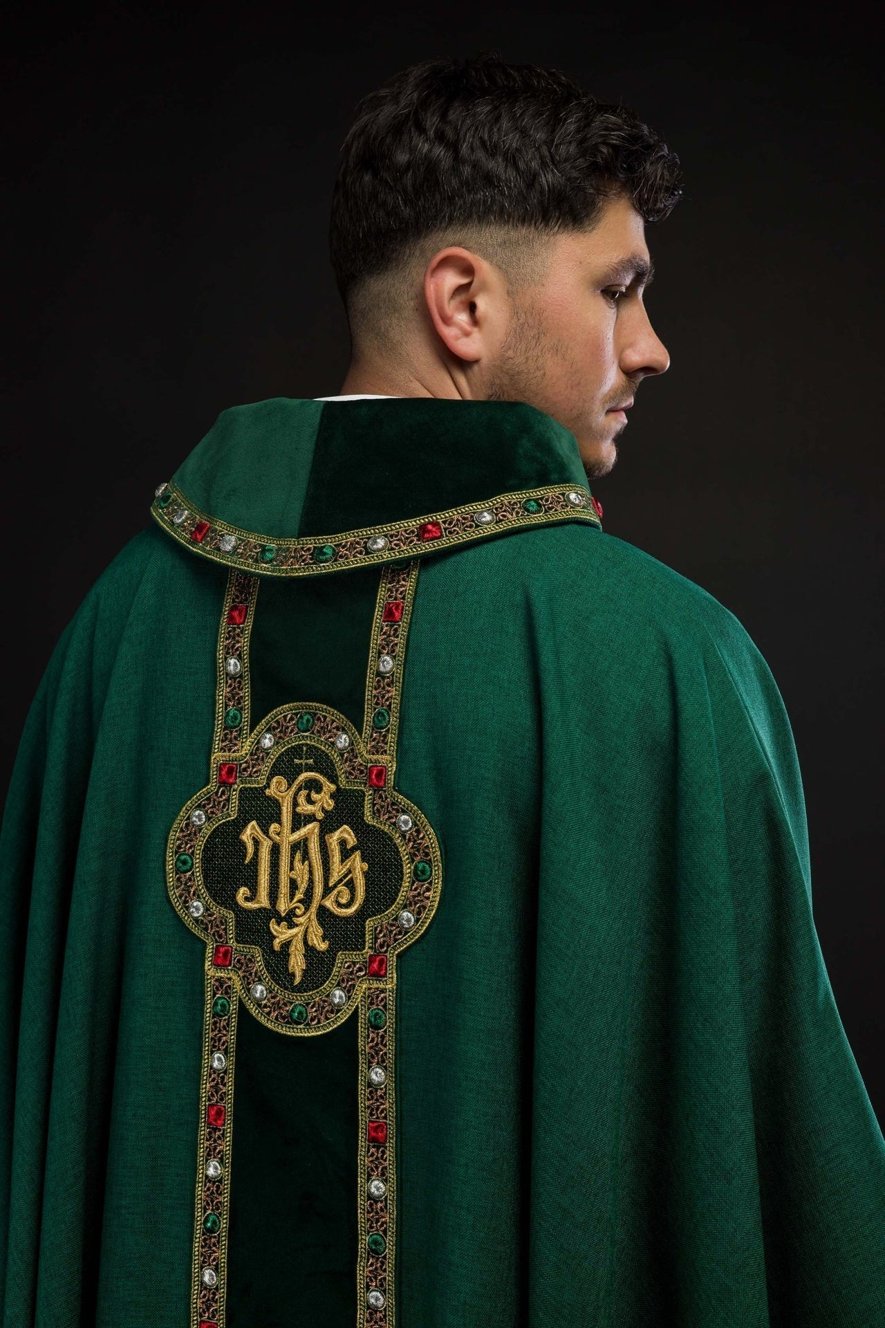 Ornat Liturgiczny Zielony z Haftem IHS - Polski Produkt - alba.pl