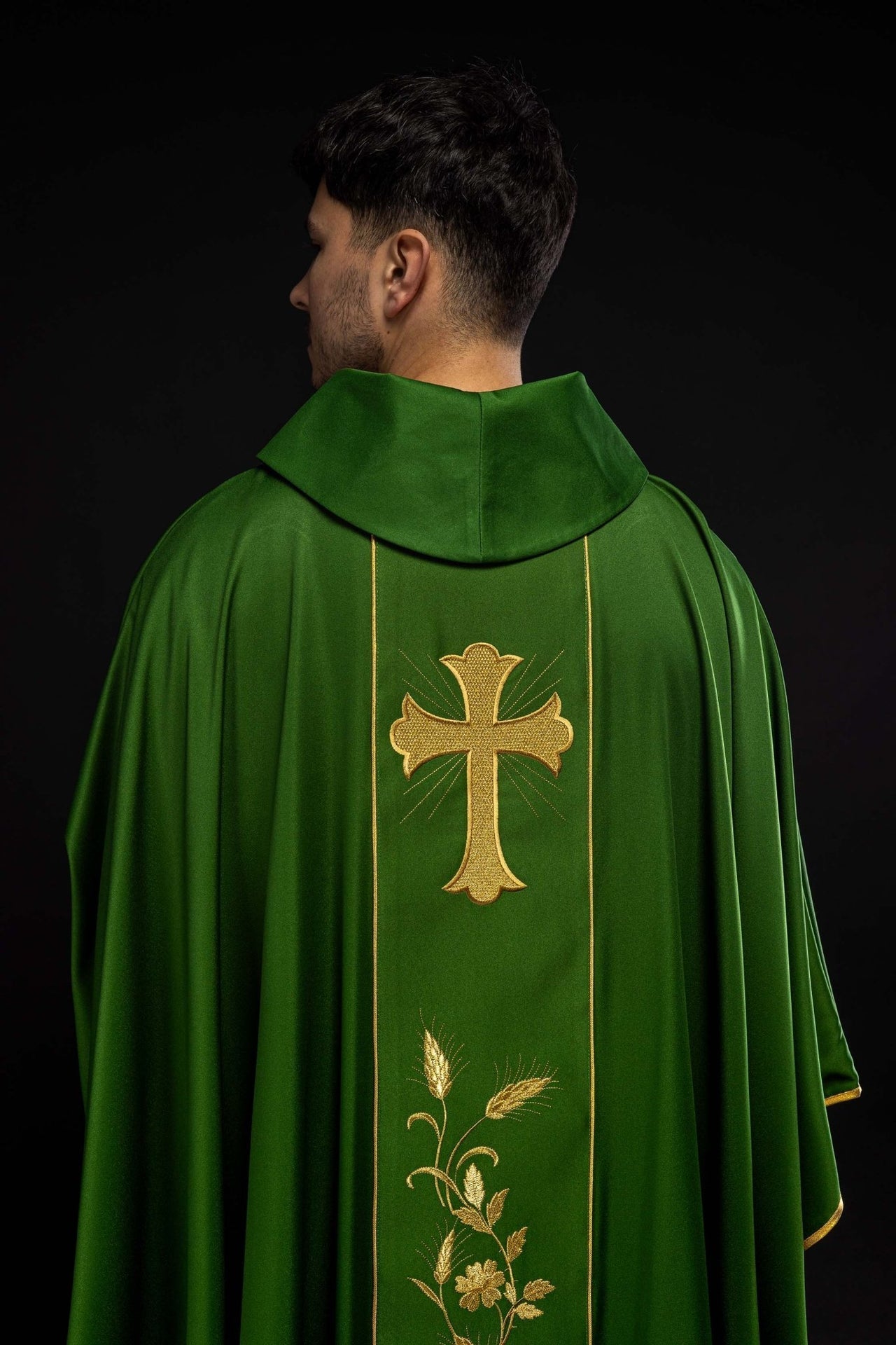 Ornat Liturgiczny Zielony z Haftem Krzyża i Kłosów Eucharystycznych - alba.pl