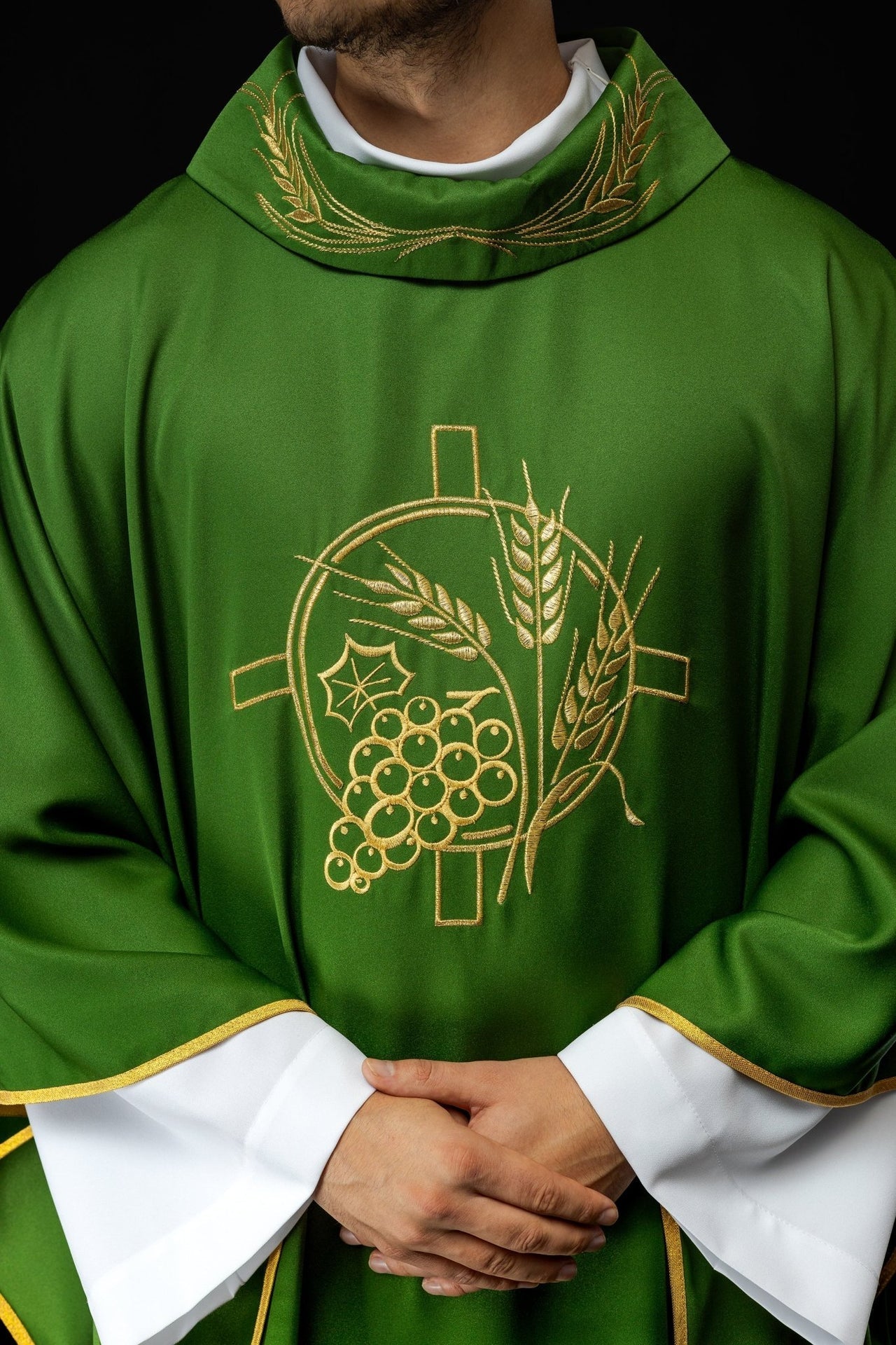 Ornat Liturgiczny Zielony z Haftowanym Krzyżem i Kłosami - alba.pl