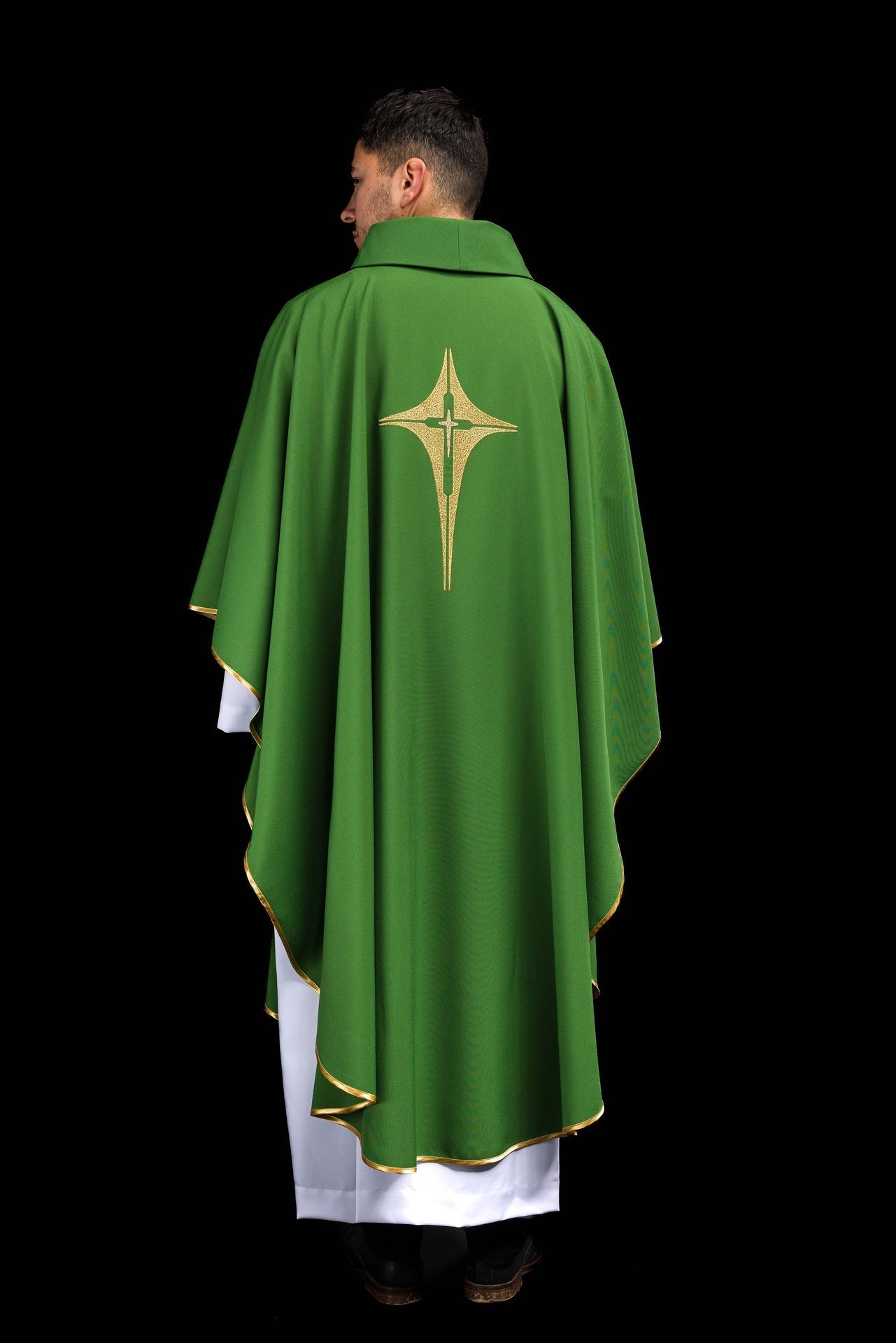 Ornat Liturgiczny Zielony z Haftowanym Krzyżem IHS - alba.pl