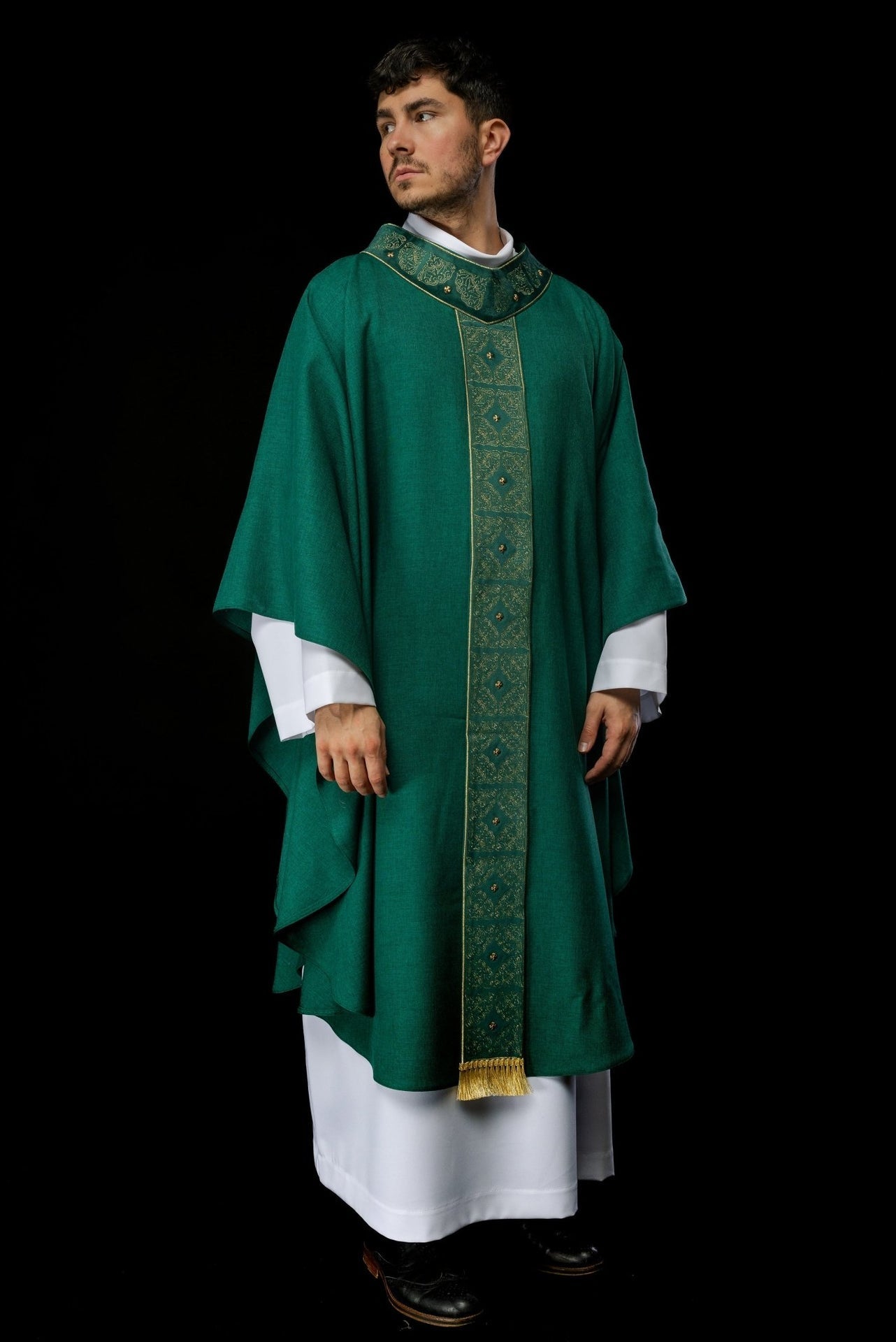 Ornat Liturgiczny Zielony z Haftowanym Pasem i Kołnierzem - alba.pl