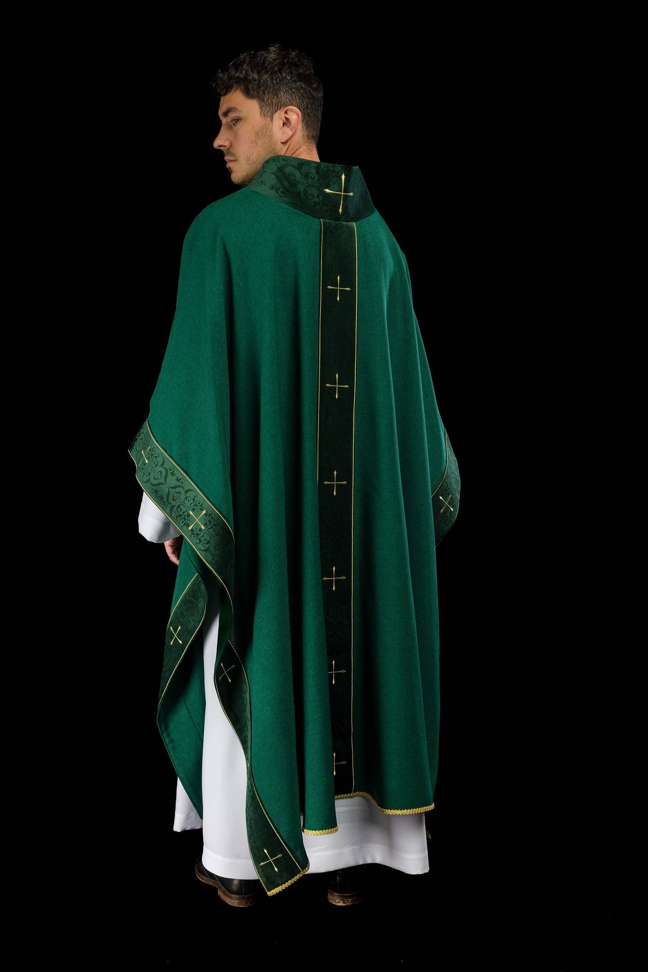 Ornat Liturgiczny Zielony z Haftowanym Pasem i Krzyżami - alba.pl