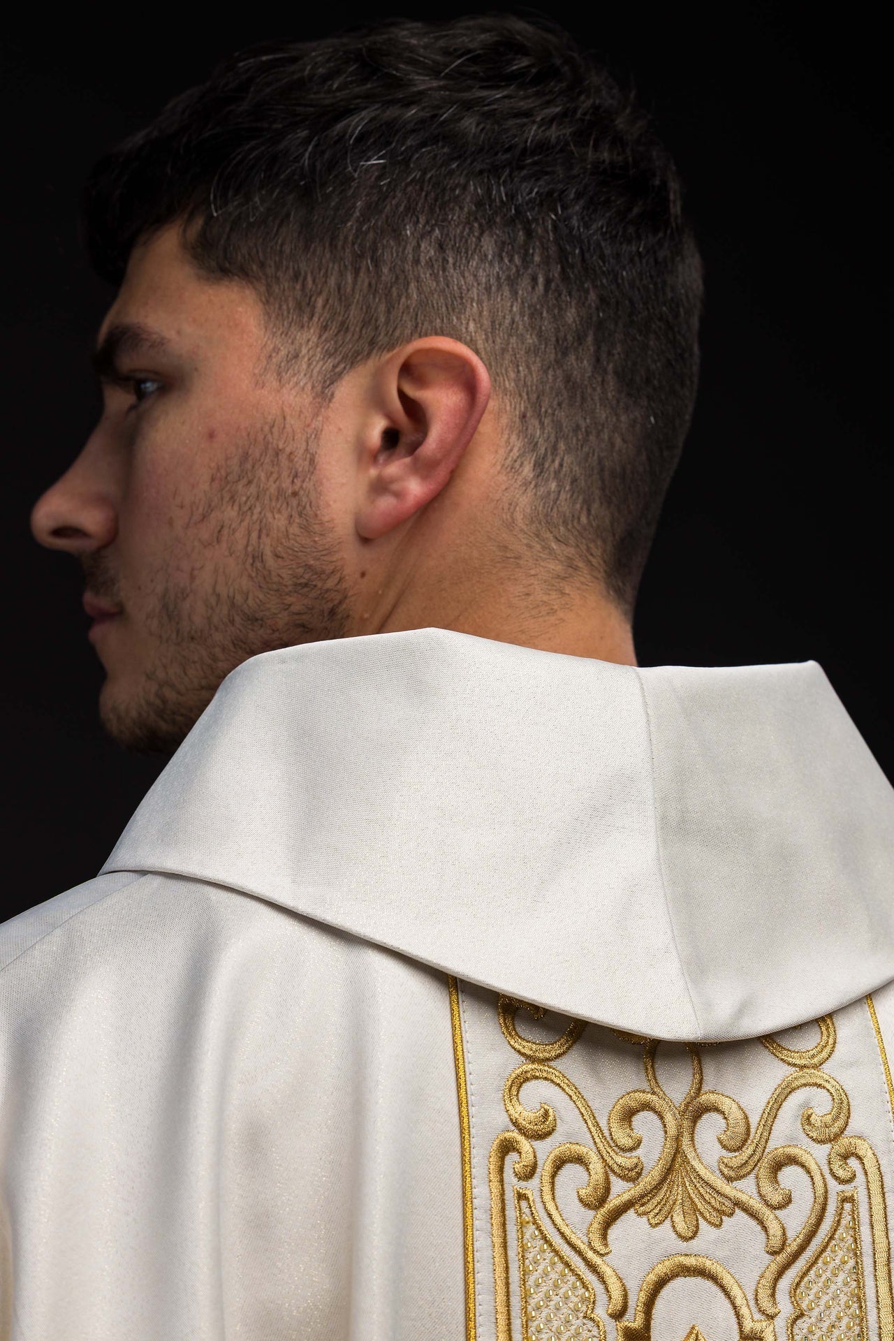 Ornat Liturgiczny Złoty Haft Eucharystyczny - Polska Produkcja - alba.pl